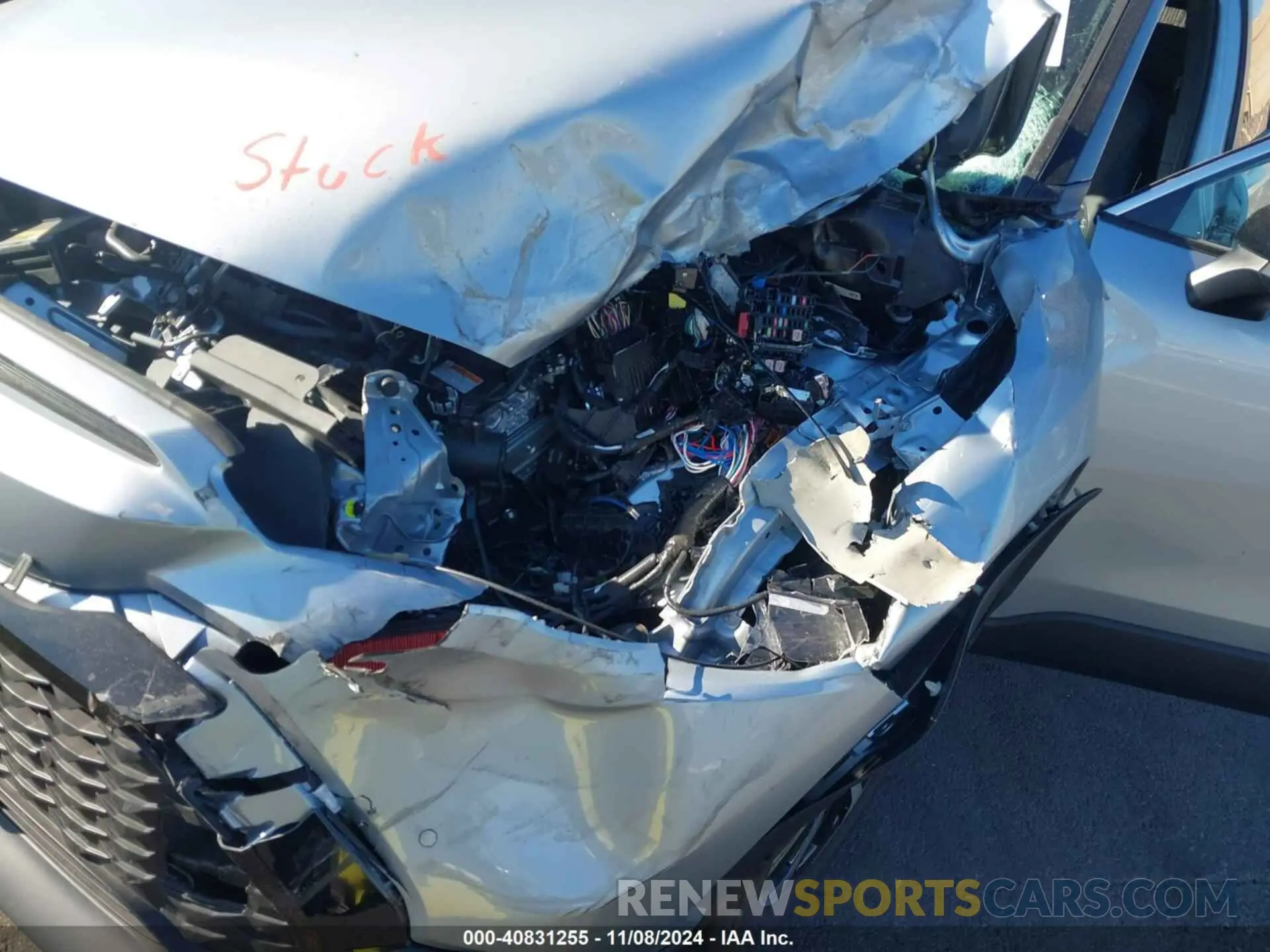 6 Photograph of a damaged car 7MUFBABG3RV023941 TOYOTA COROLLA CROSS HYBRID 2024