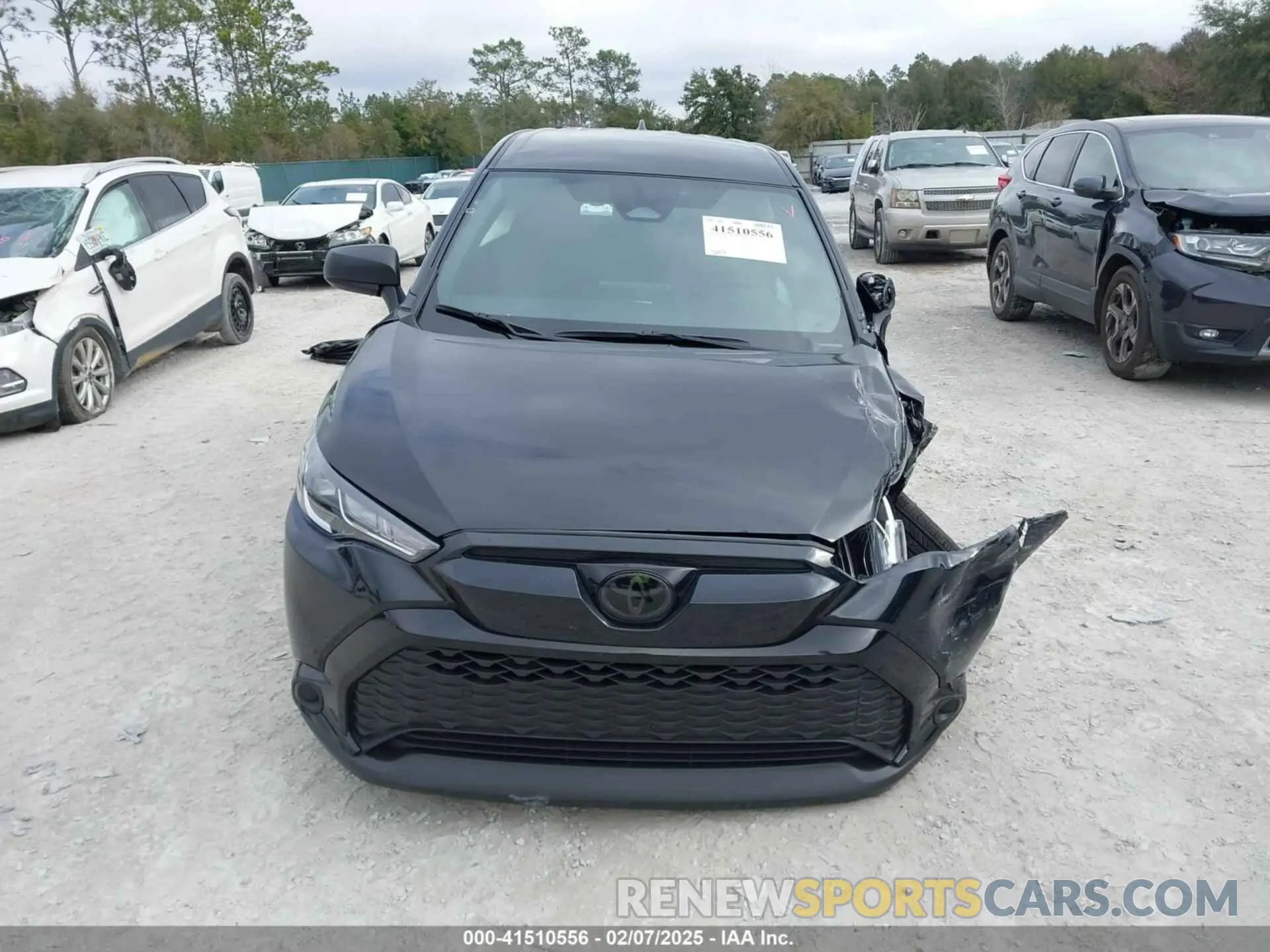 12 Photograph of a damaged car 7MUFBABG3RV034910 TOYOTA COROLLA CROSS HYBRID 2024