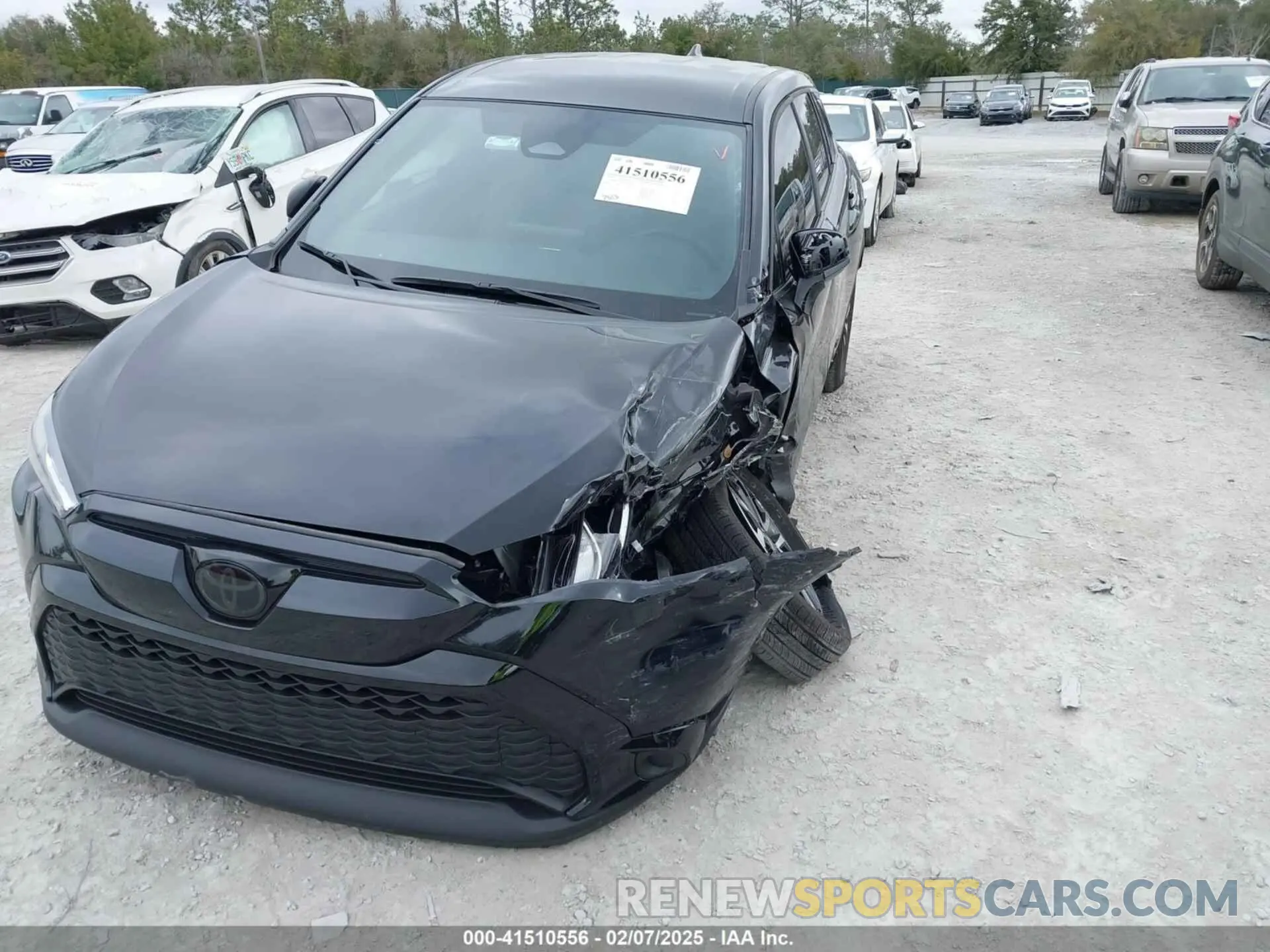 6 Photograph of a damaged car 7MUFBABG3RV034910 TOYOTA COROLLA CROSS HYBRID 2024