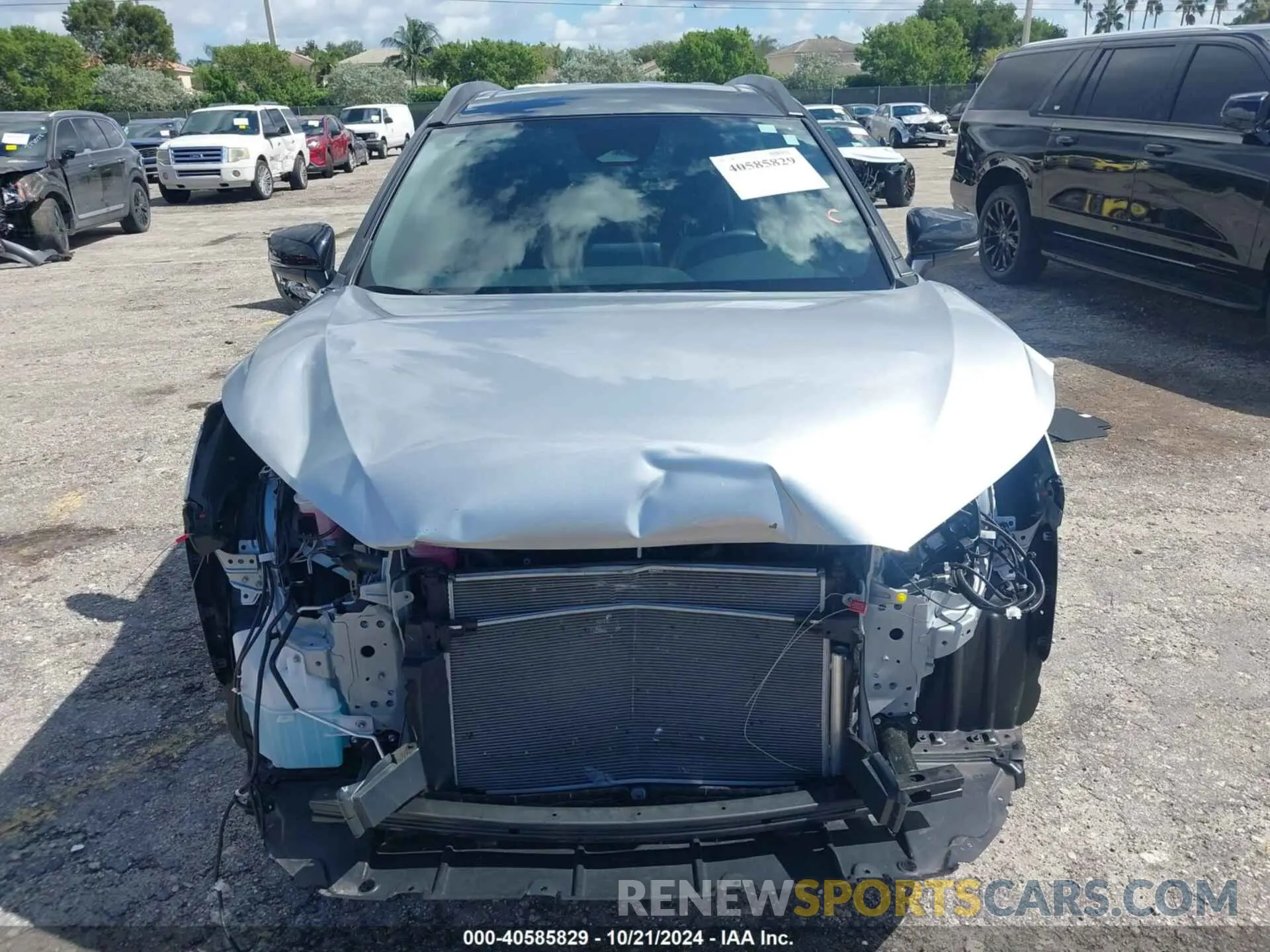 13 Photograph of a damaged car 7MUFBABG4RV031840 TOYOTA COROLLA CROSS HYBRID 2024