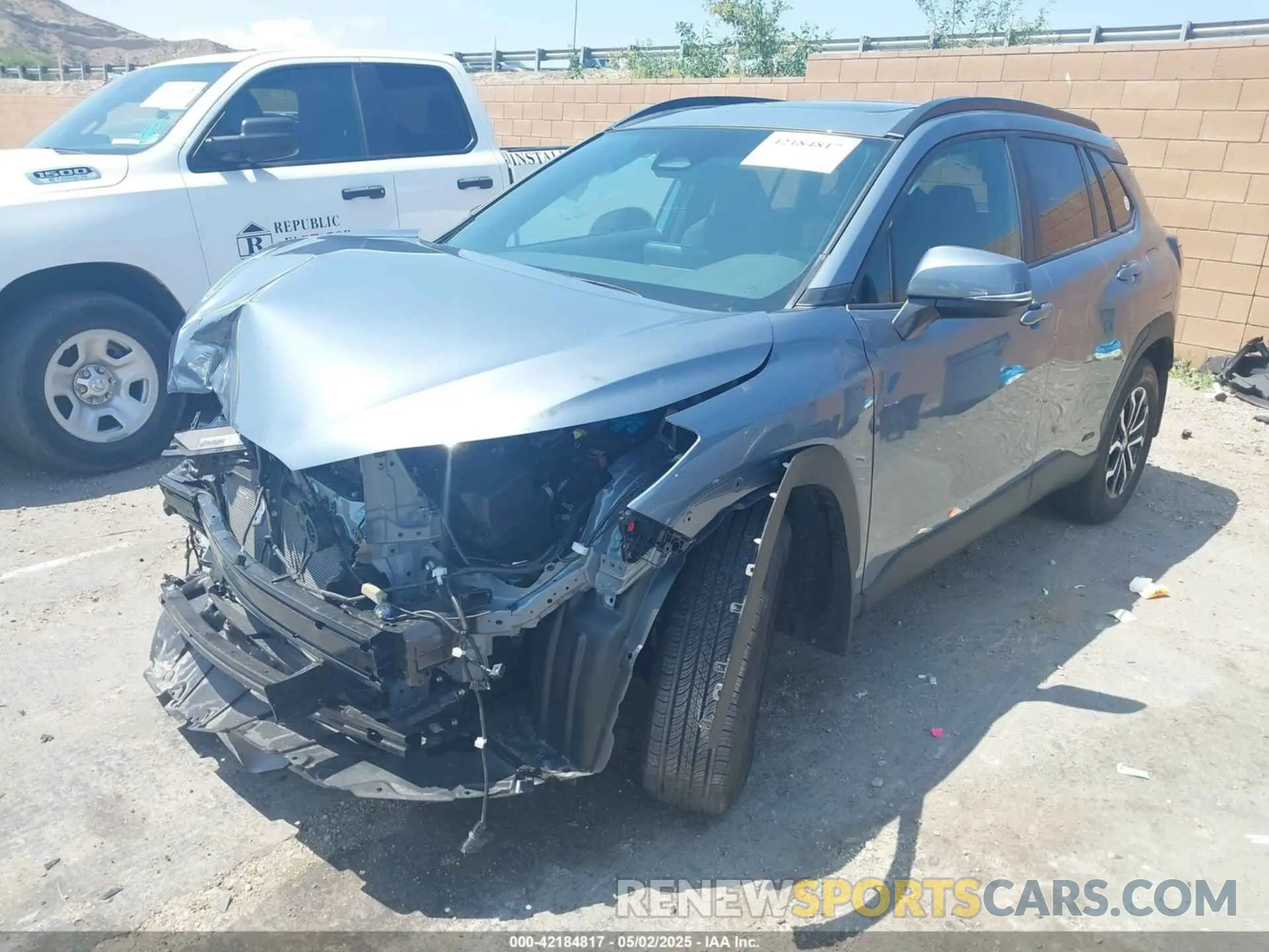 2 Photograph of a damaged car 7MUFBABG5RV048145 TOYOTA COROLLA CROSS HYBRID 2024