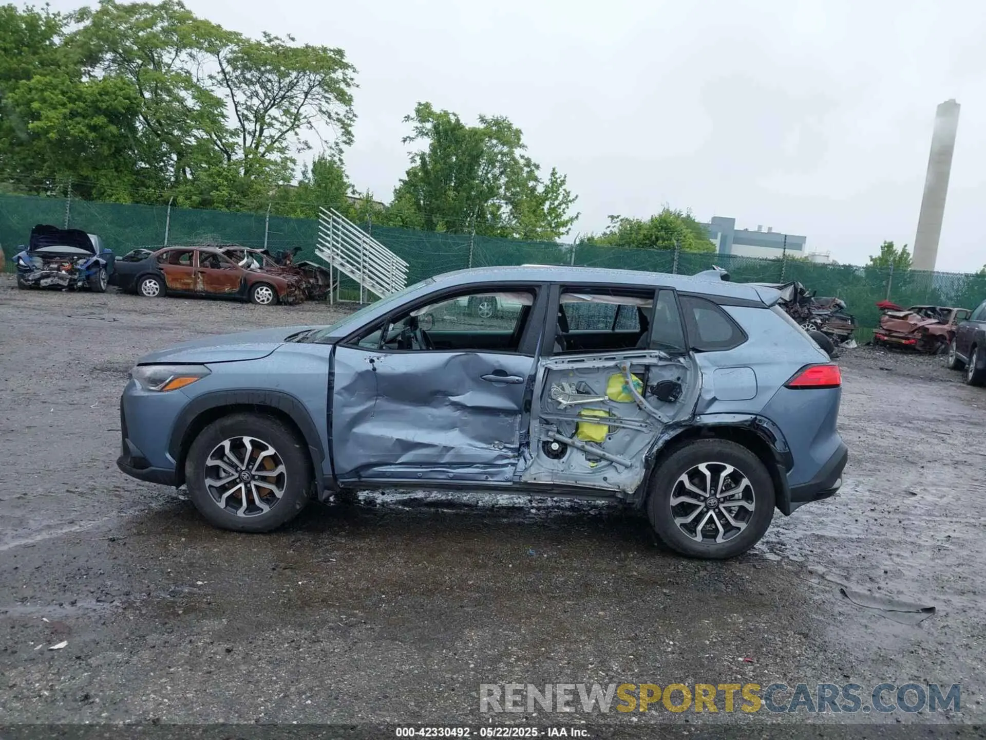 15 Photograph of a damaged car 7MUFBABG6RV023495 TOYOTA COROLLA CROSS HYBRID 2024