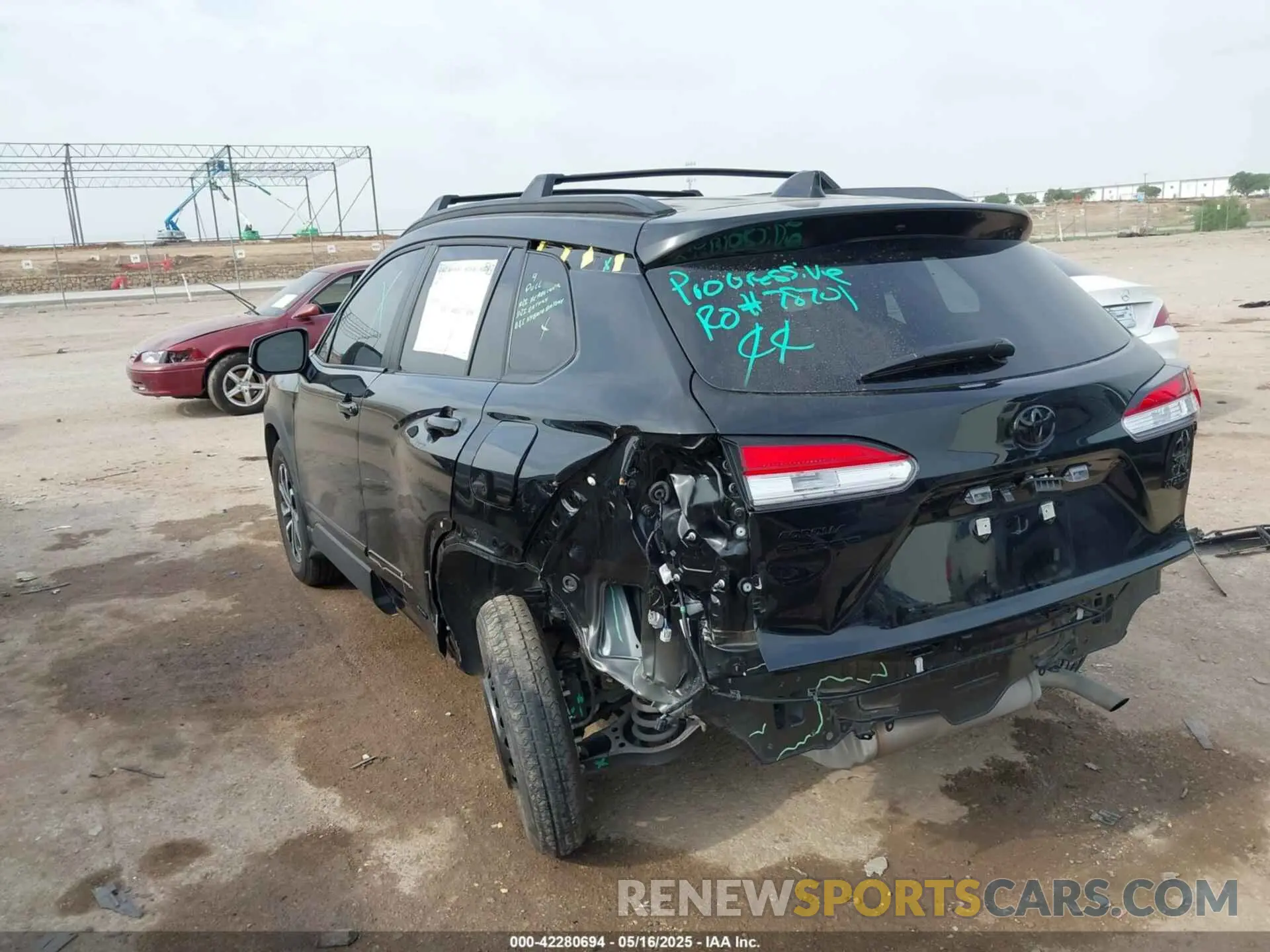 3 Photograph of a damaged car 7MUFBABG7RV032335 TOYOTA COROLLA CROSS HYBRID 2024