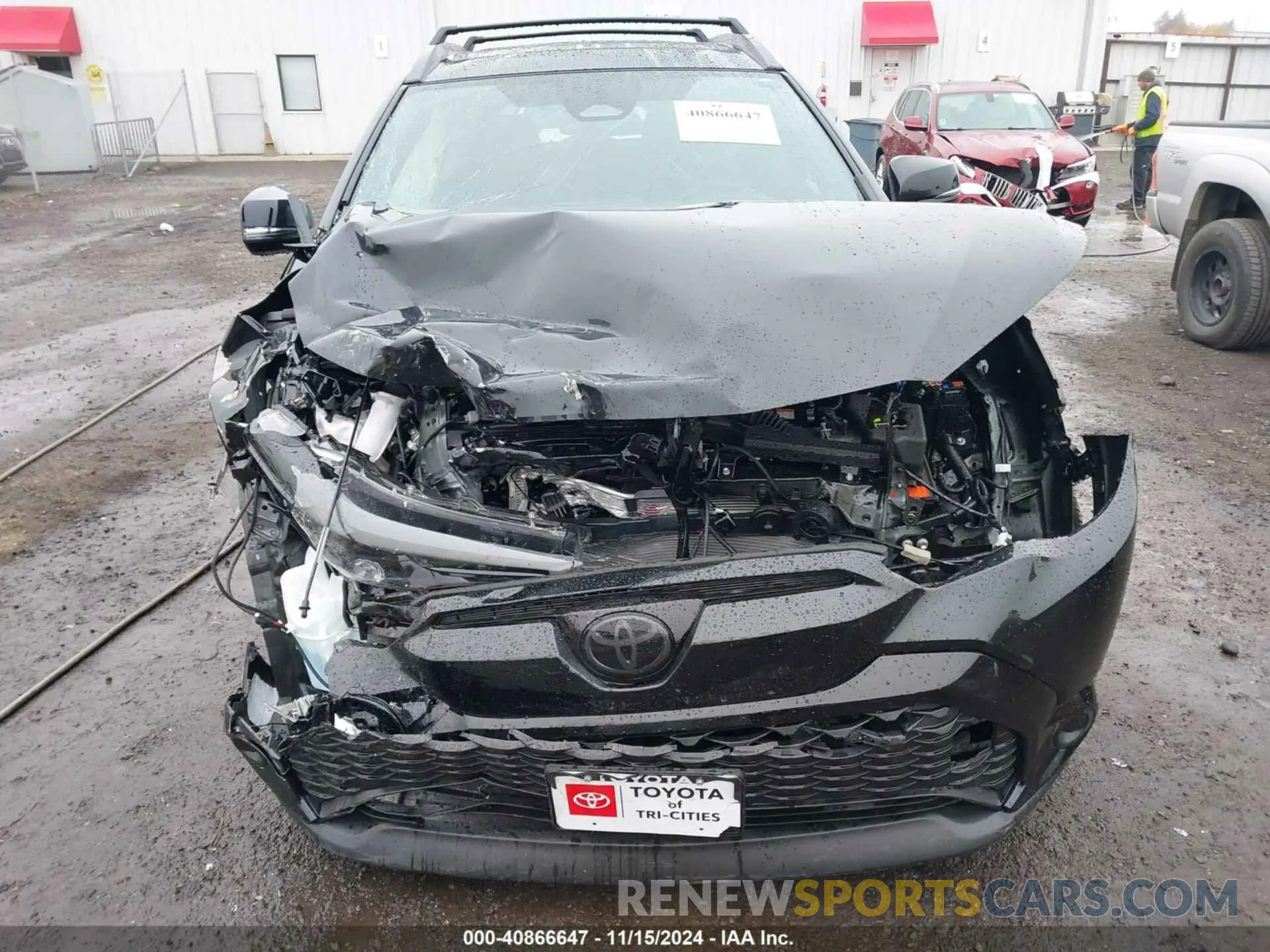 13 Photograph of a damaged car 7MUFBABG8RV054960 TOYOTA COROLLA CROSS HYBRID 2024