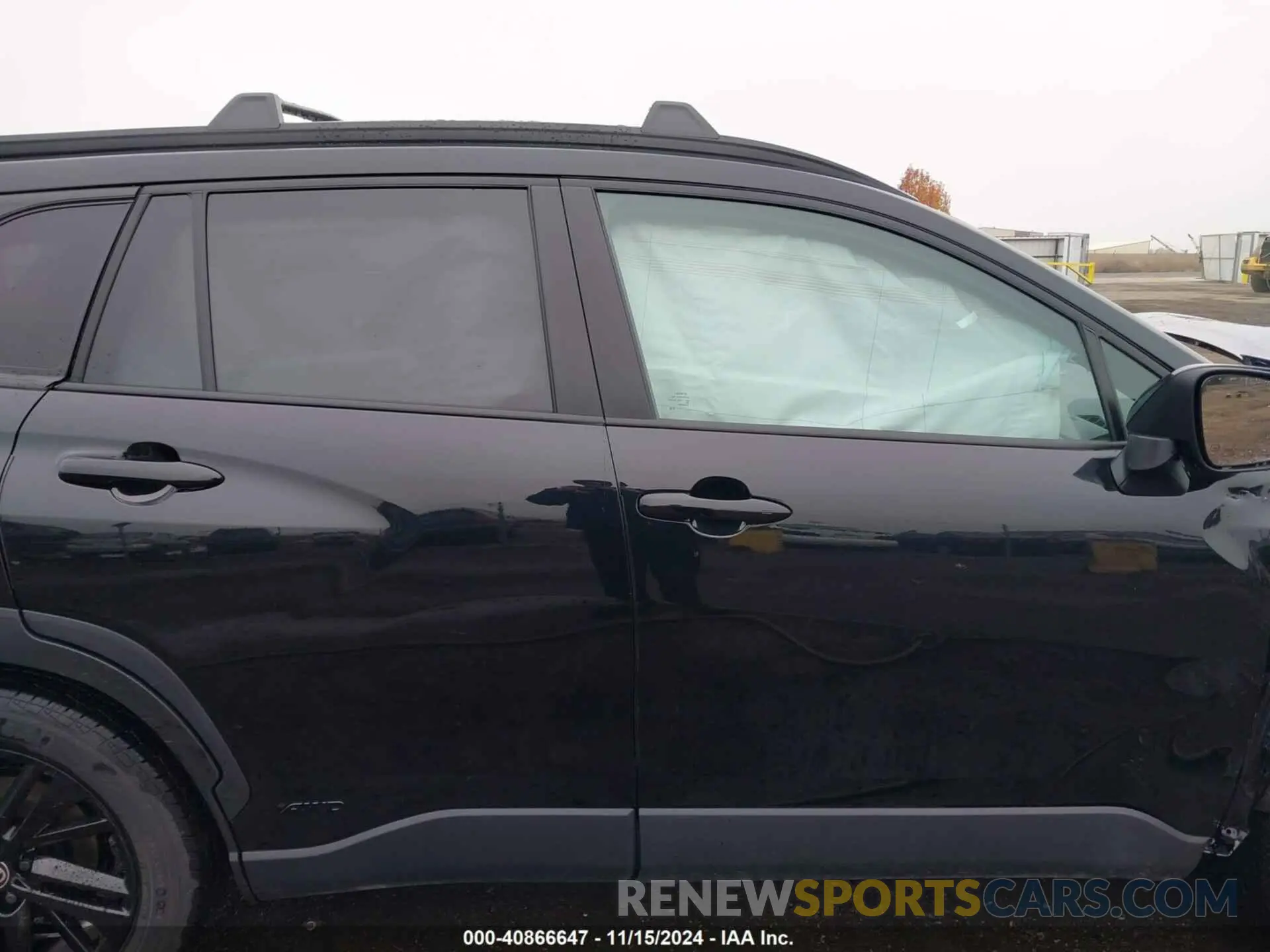14 Photograph of a damaged car 7MUFBABG8RV054960 TOYOTA COROLLA CROSS HYBRID 2024