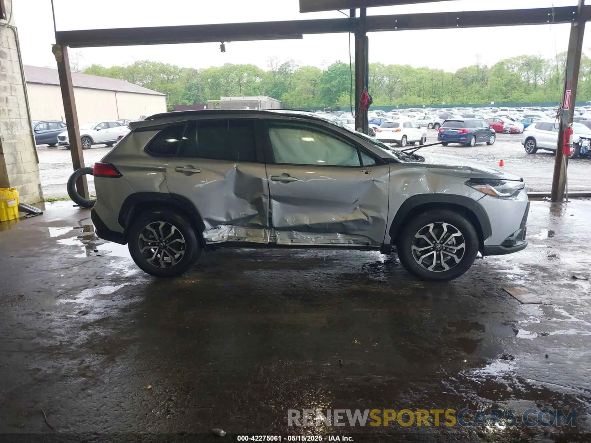13 Photograph of a damaged car 7MUFBABG8RV062363 TOYOTA COROLLA CROSS HYBRID 2024