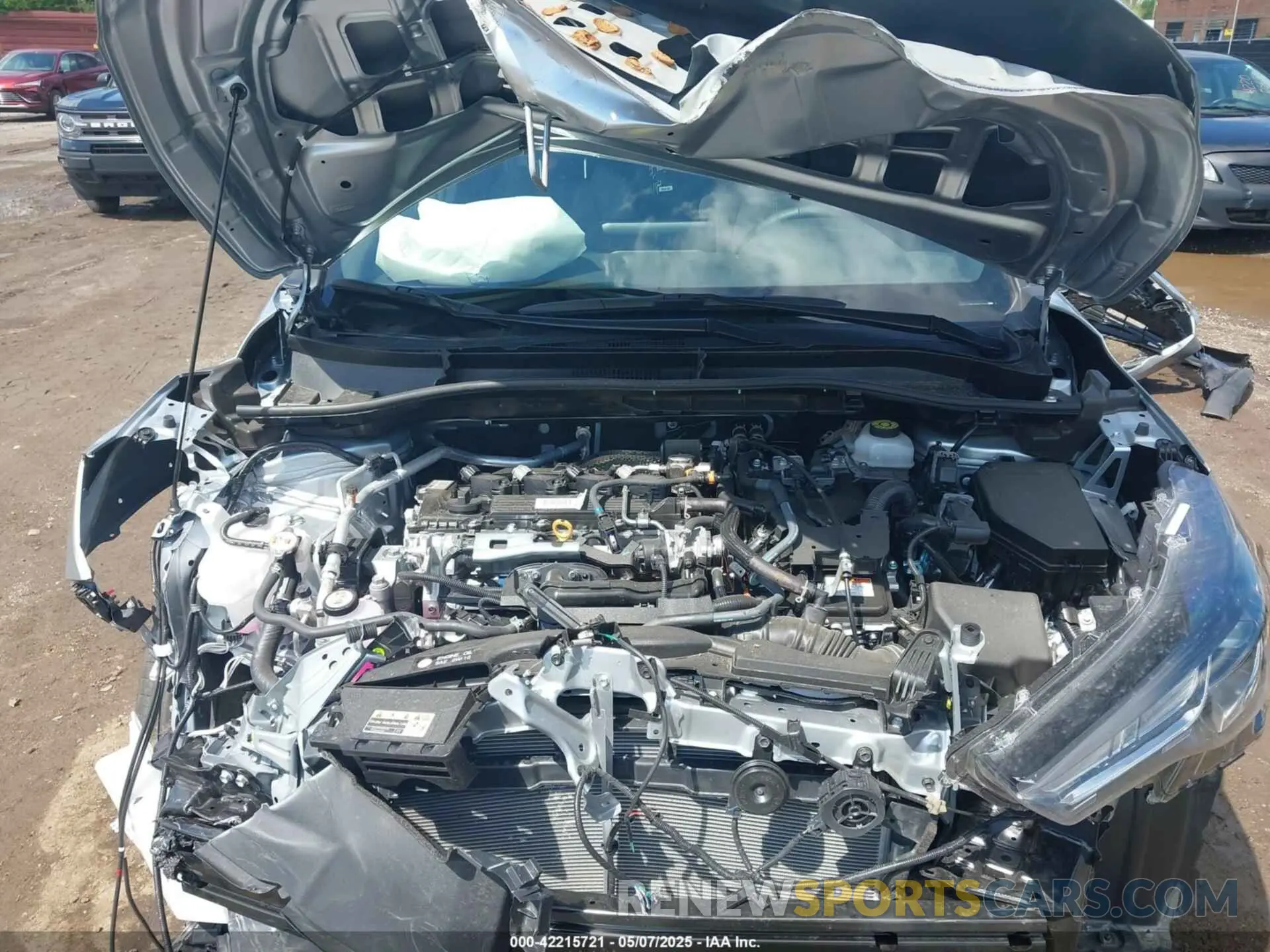 10 Photograph of a damaged car 7MUFBABG5SV072354 TOYOTA COROLLA CROSS HYBRID 2025
