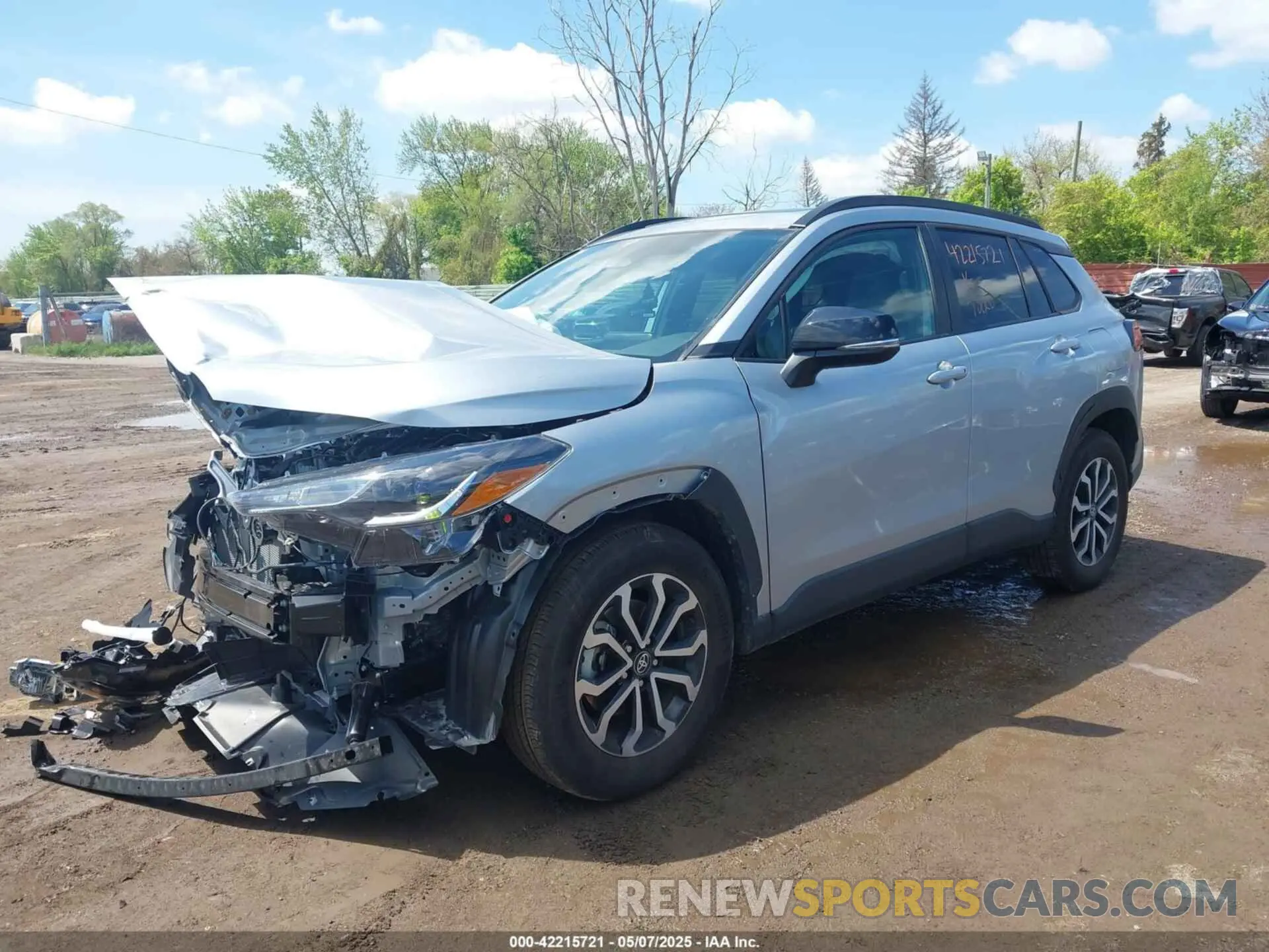 2 Photograph of a damaged car 7MUFBABG5SV072354 TOYOTA COROLLA CROSS HYBRID 2025