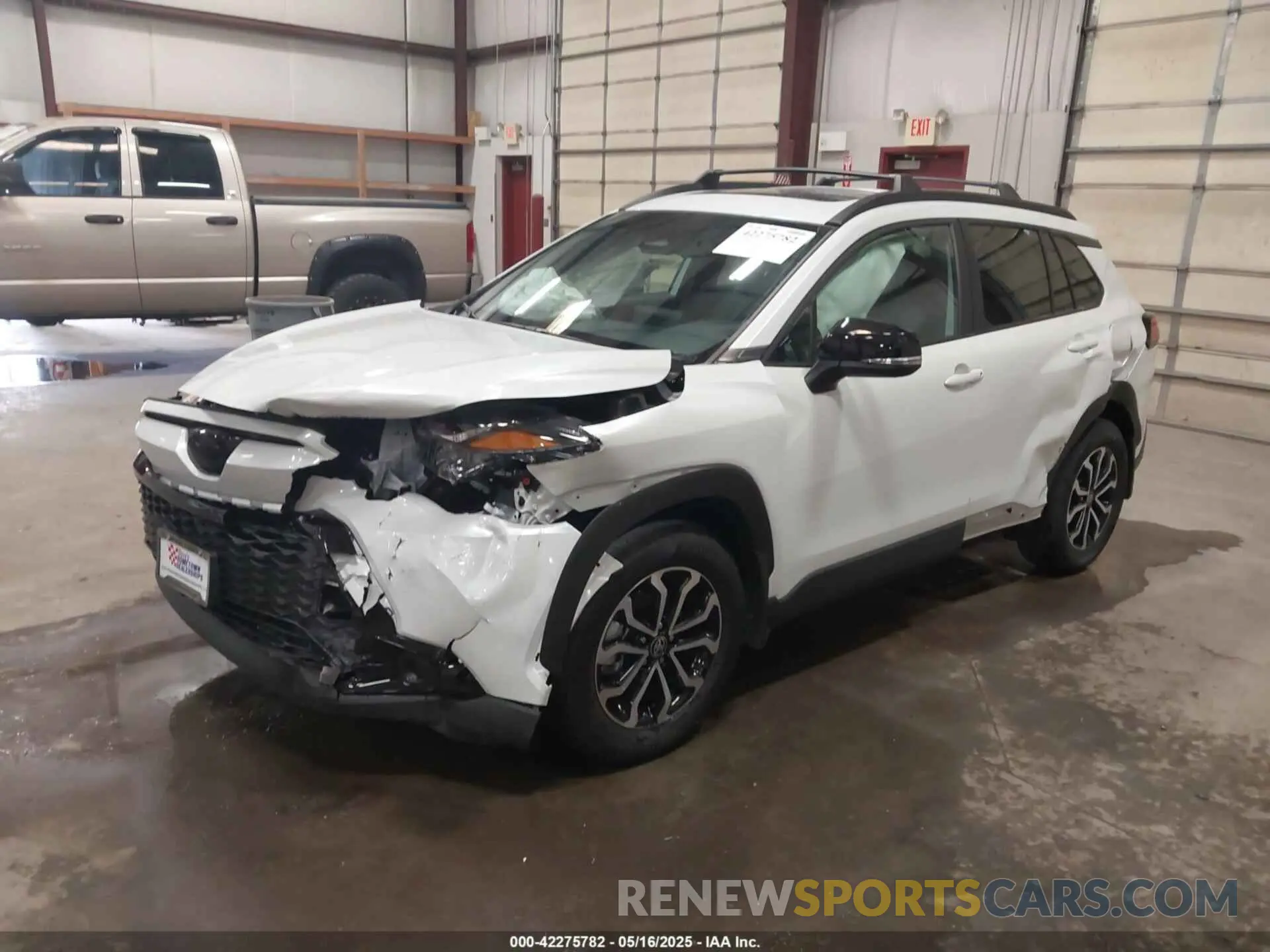 2 Photograph of a damaged car 7MUFBABG6SV073108 TOYOTA COROLLA CROSS HYBRID 2025