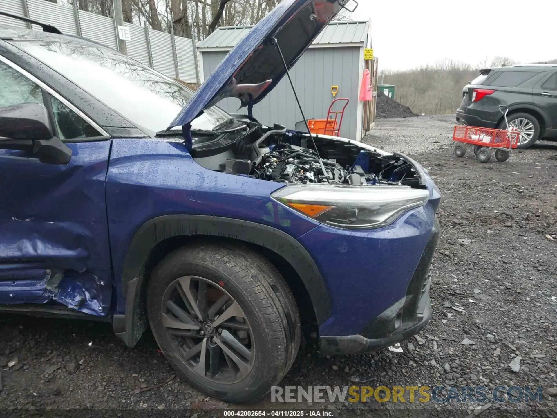 12 Photograph of a damaged car 7MUFBABG9SV072986 TOYOTA COROLLA CROSS HYBRID 2025