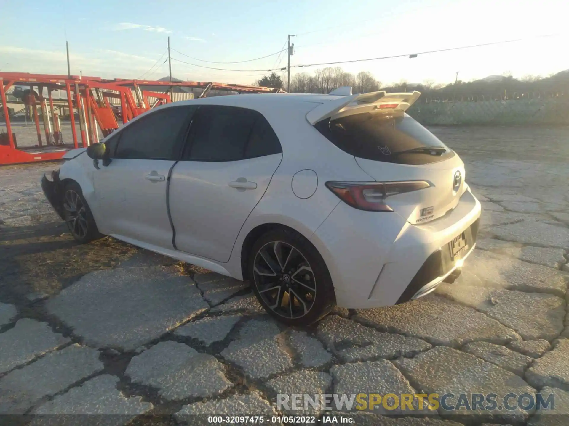 3 Photograph of a damaged car JTNK4RBE0K3012995 TOYOTA COROLLA HATCHBACK 2019