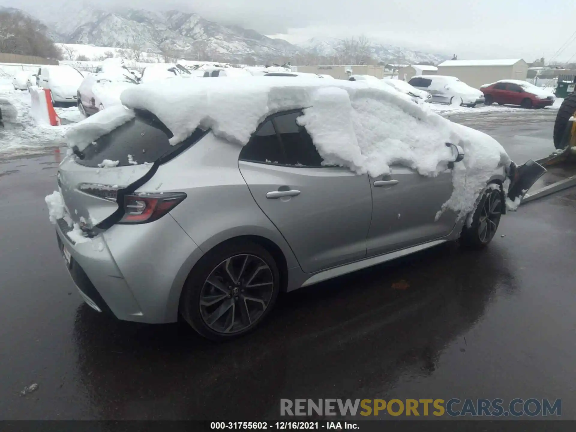 4 Photograph of a damaged car JTNK4RBE1K3028557 TOYOTA COROLLA HATCHBACK 2019