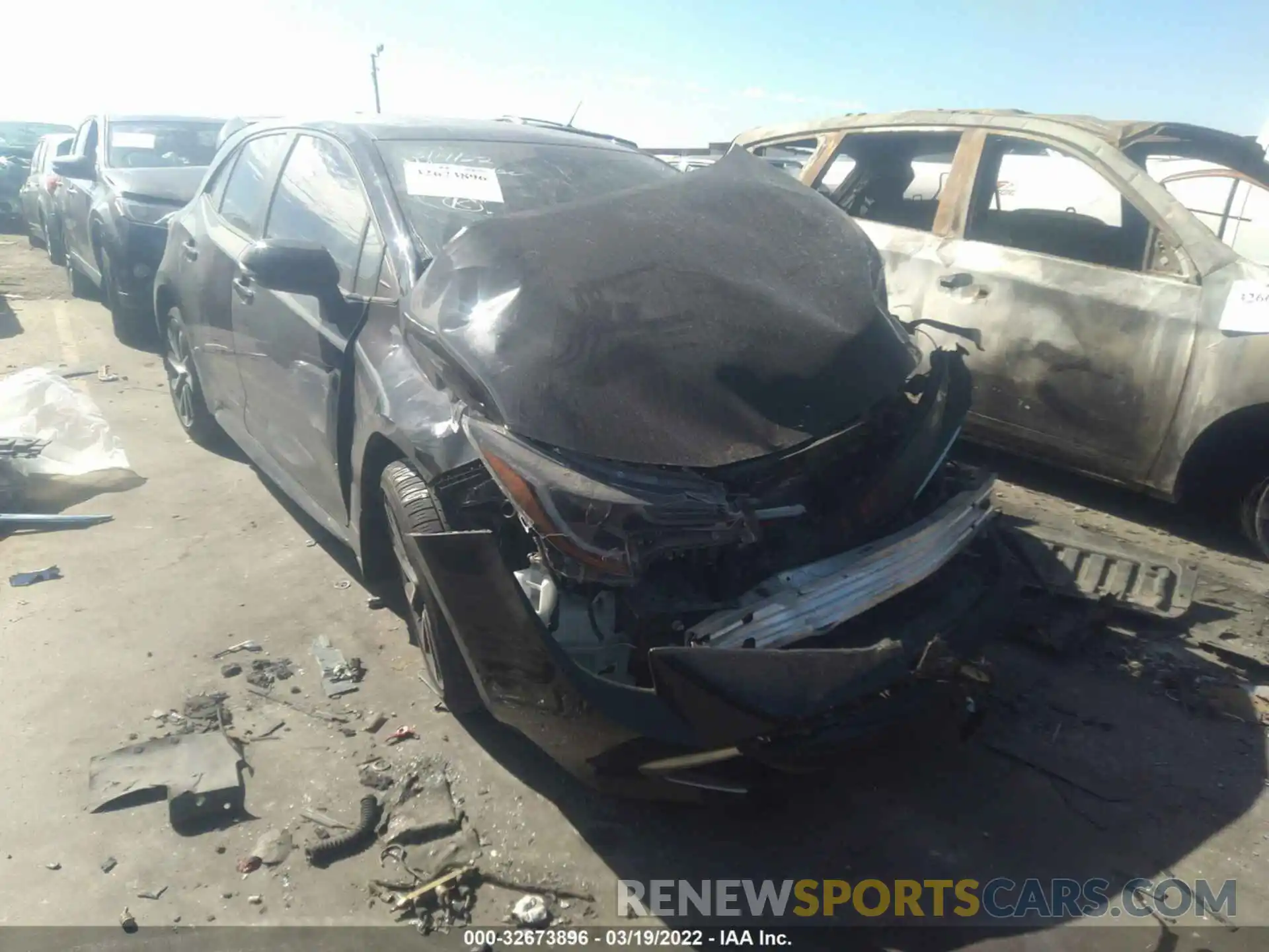 1 Photograph of a damaged car JTNK4RBE4K3013762 TOYOTA COROLLA HATCHBACK 2019