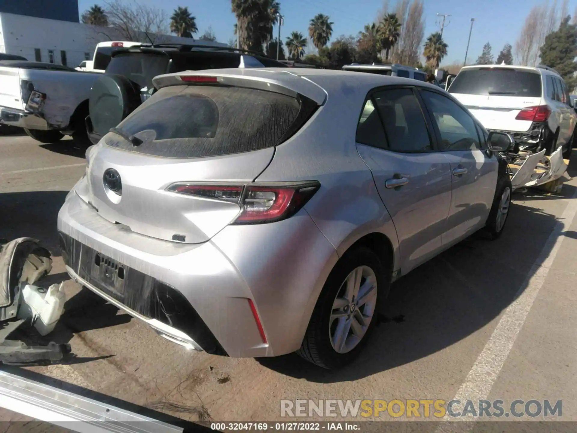 4 Photograph of a damaged car JTNK4RBE5K3066762 TOYOTA COROLLA HATCHBACK 2019