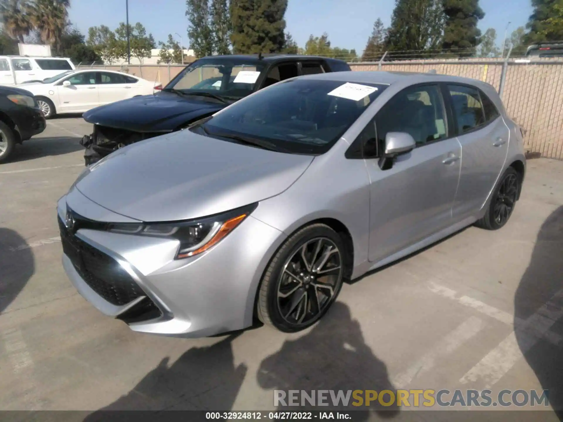 2 Photograph of a damaged car JTNK4RBE8K3030824 TOYOTA COROLLA HATCHBACK 2019