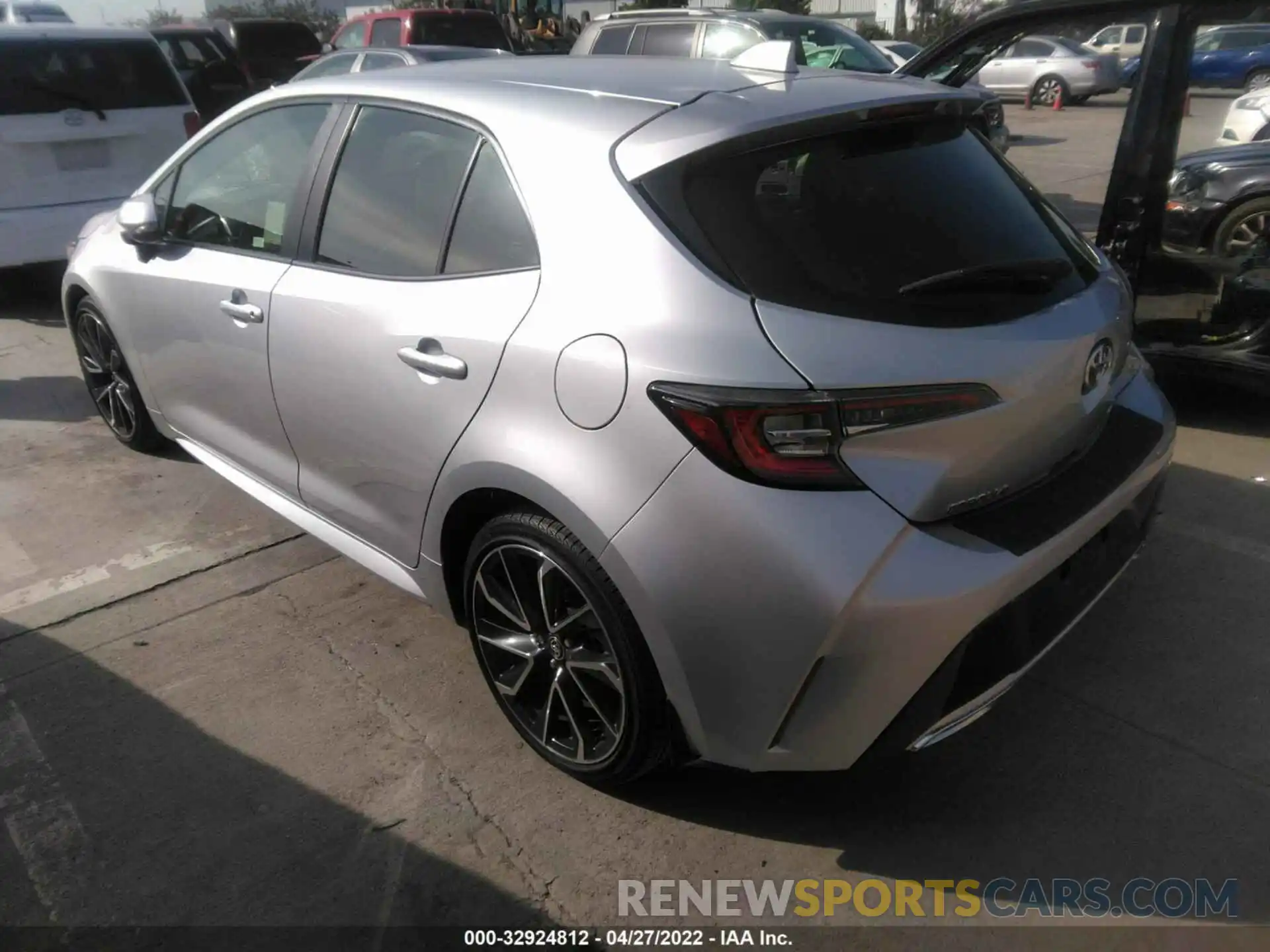 3 Photograph of a damaged car JTNK4RBE8K3030824 TOYOTA COROLLA HATCHBACK 2019