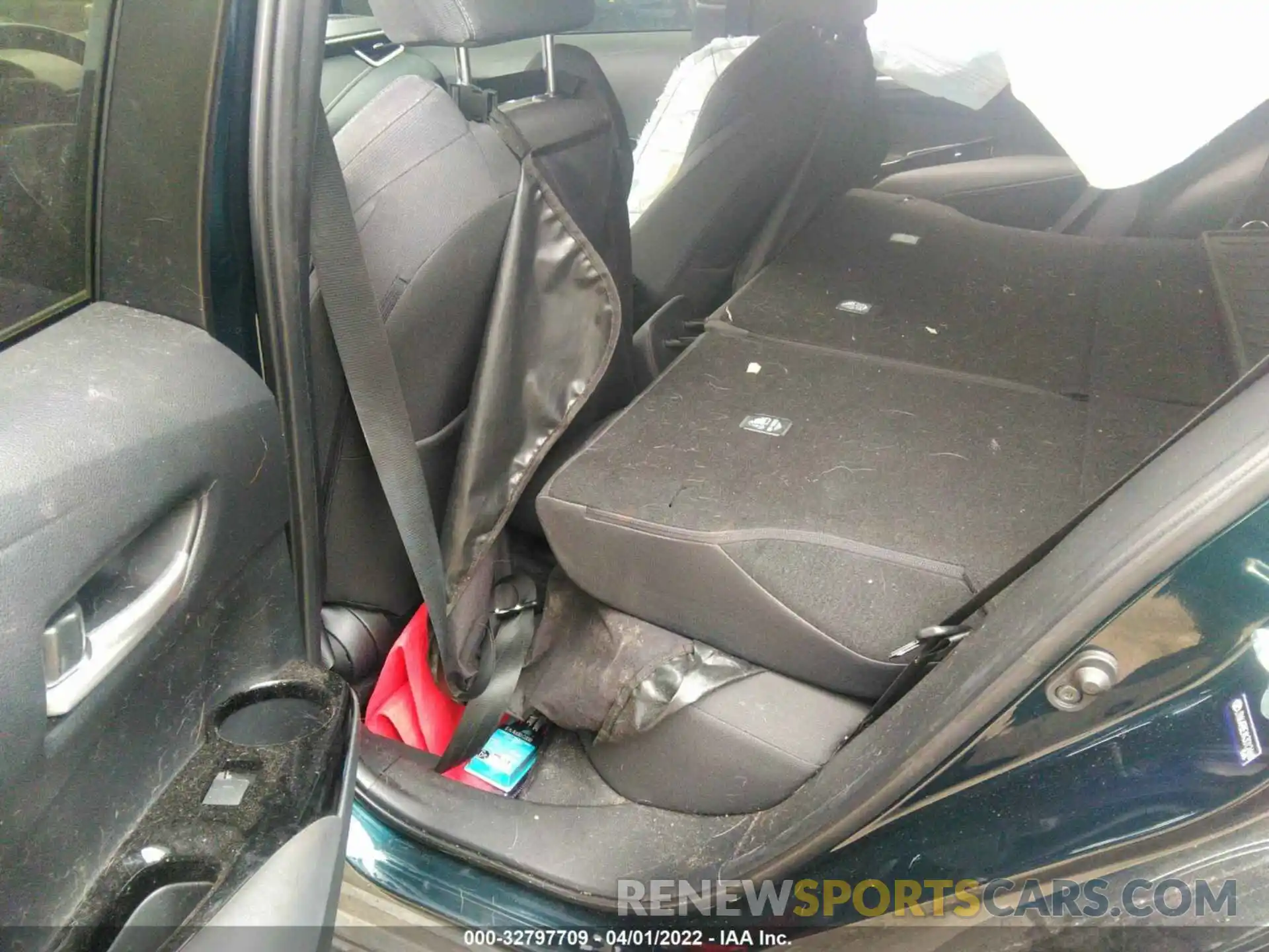 8 Photograph of a damaged car JTNK4RBEXK3012468 TOYOTA COROLLA HATCHBACK 2019