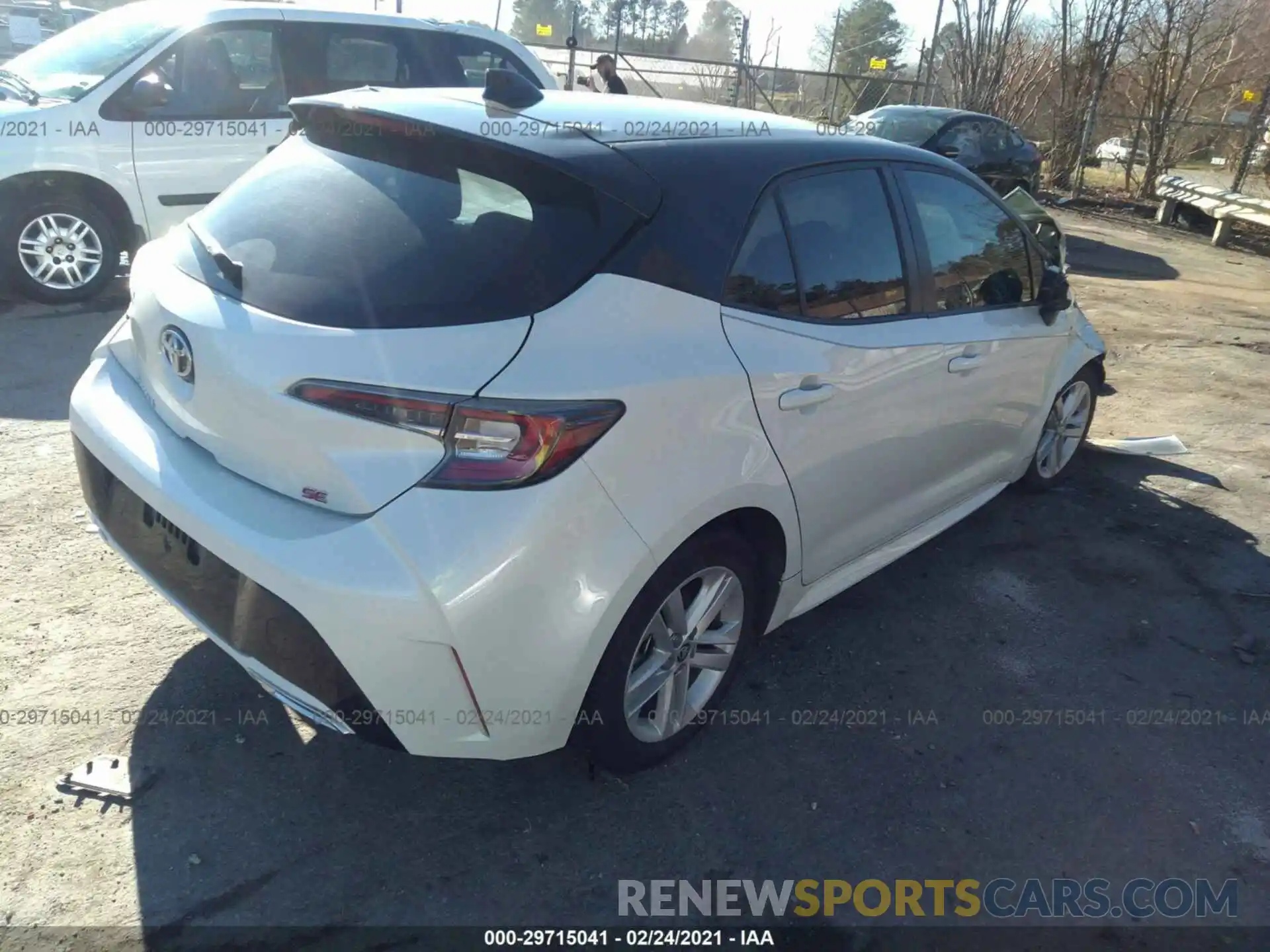 4 Photograph of a damaged car JTNB4RBE3L3076241 TOYOTA COROLLA HATCHBACK 2020