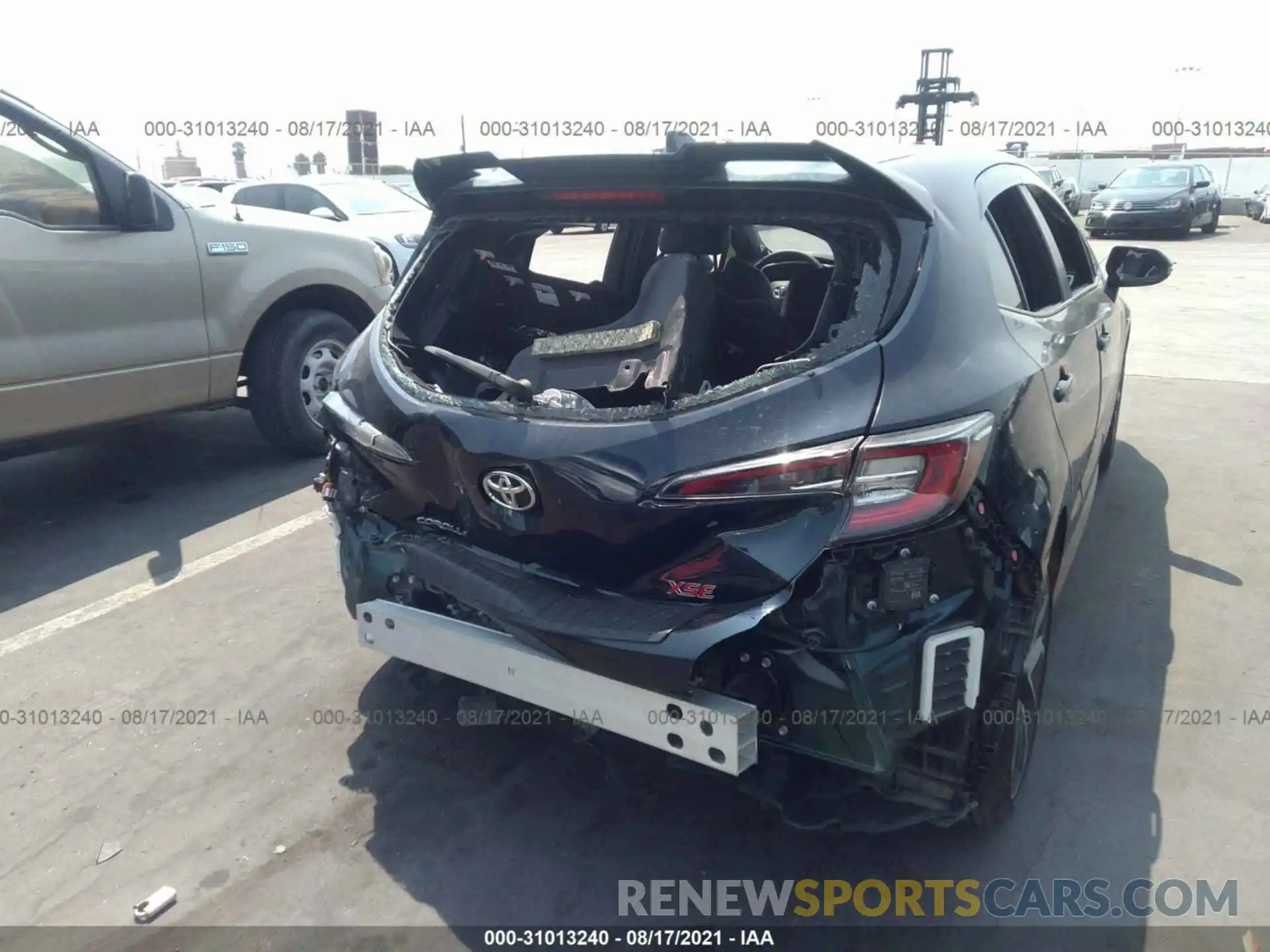 6 Photograph of a damaged car JTNC4RBE2L3081869 TOYOTA COROLLA HATCHBACK 2020