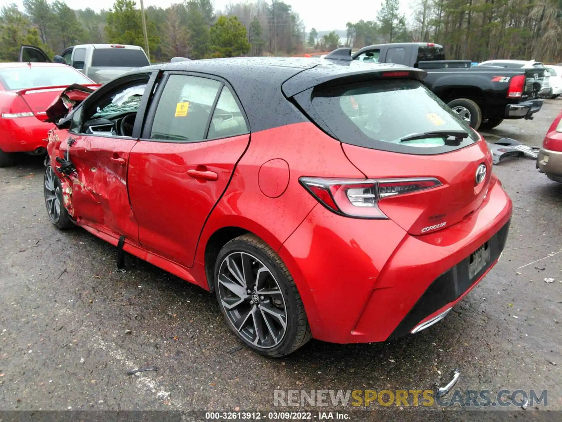 3 Photograph of a damaged car JTNC4RBE2L3089132 TOYOTA COROLLA HATCHBACK 2020