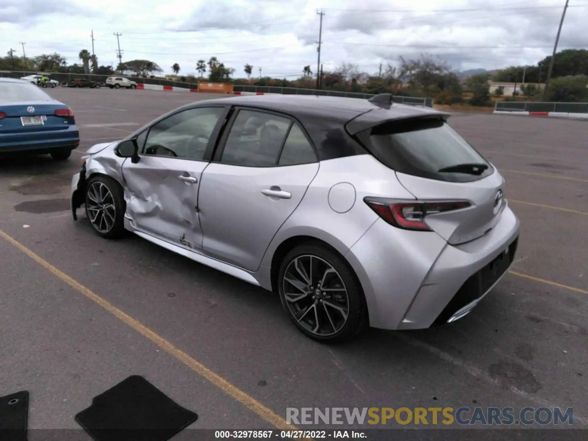 3 Photograph of a damaged car JTNC4RBE8L3075509 TOYOTA COROLLA HATCHBACK 2020