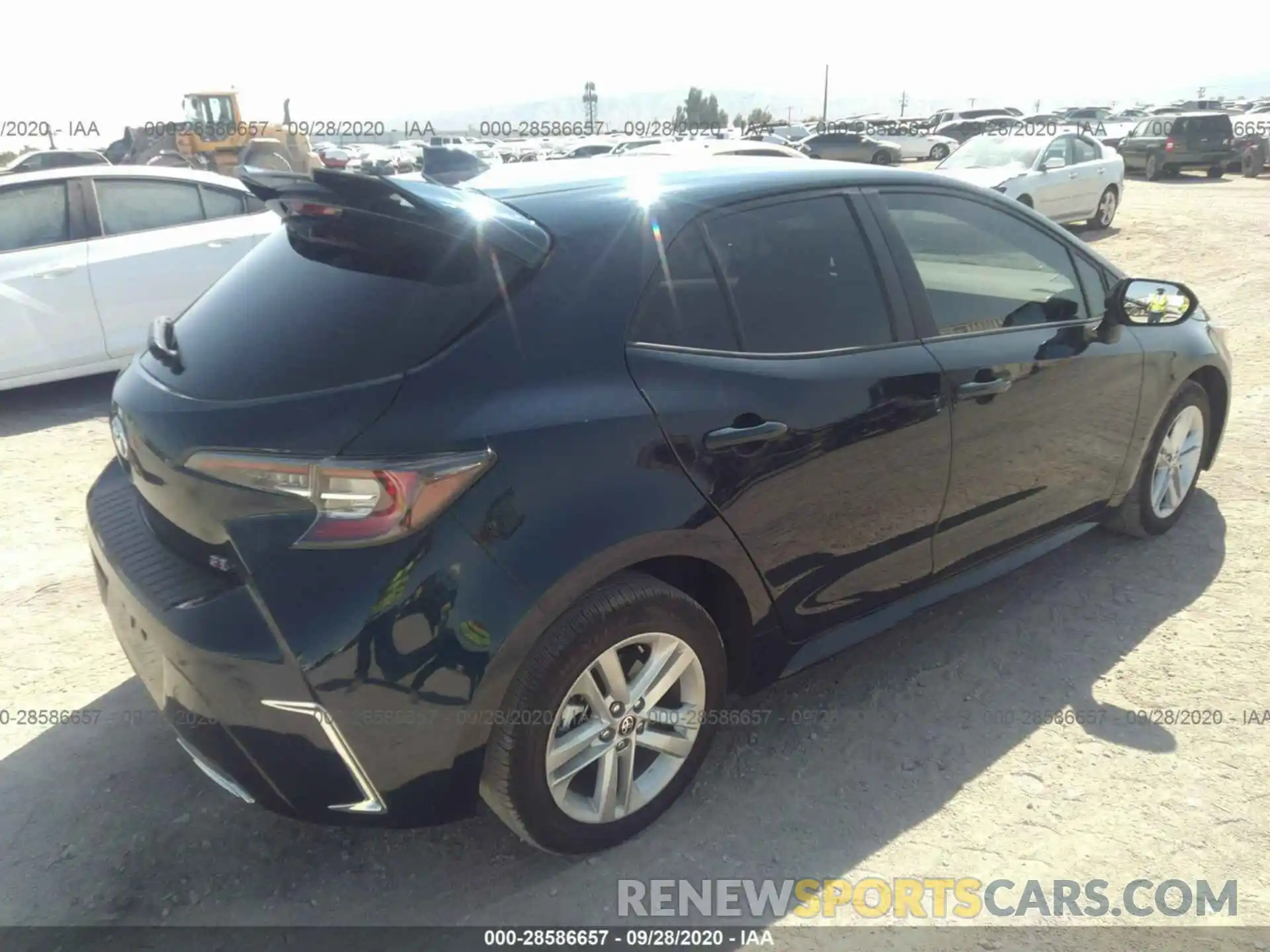 4 Photograph of a damaged car JTND4RBE0L3083821 TOYOTA COROLLA HATCHBACK 2020