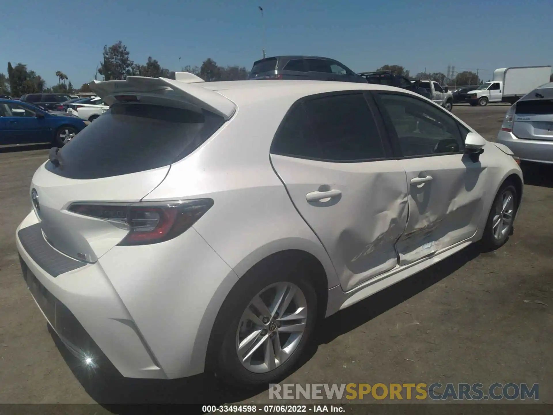 6 Photograph of a damaged car JTND4RBE2L3074506 TOYOTA COROLLA HATCHBACK 2020