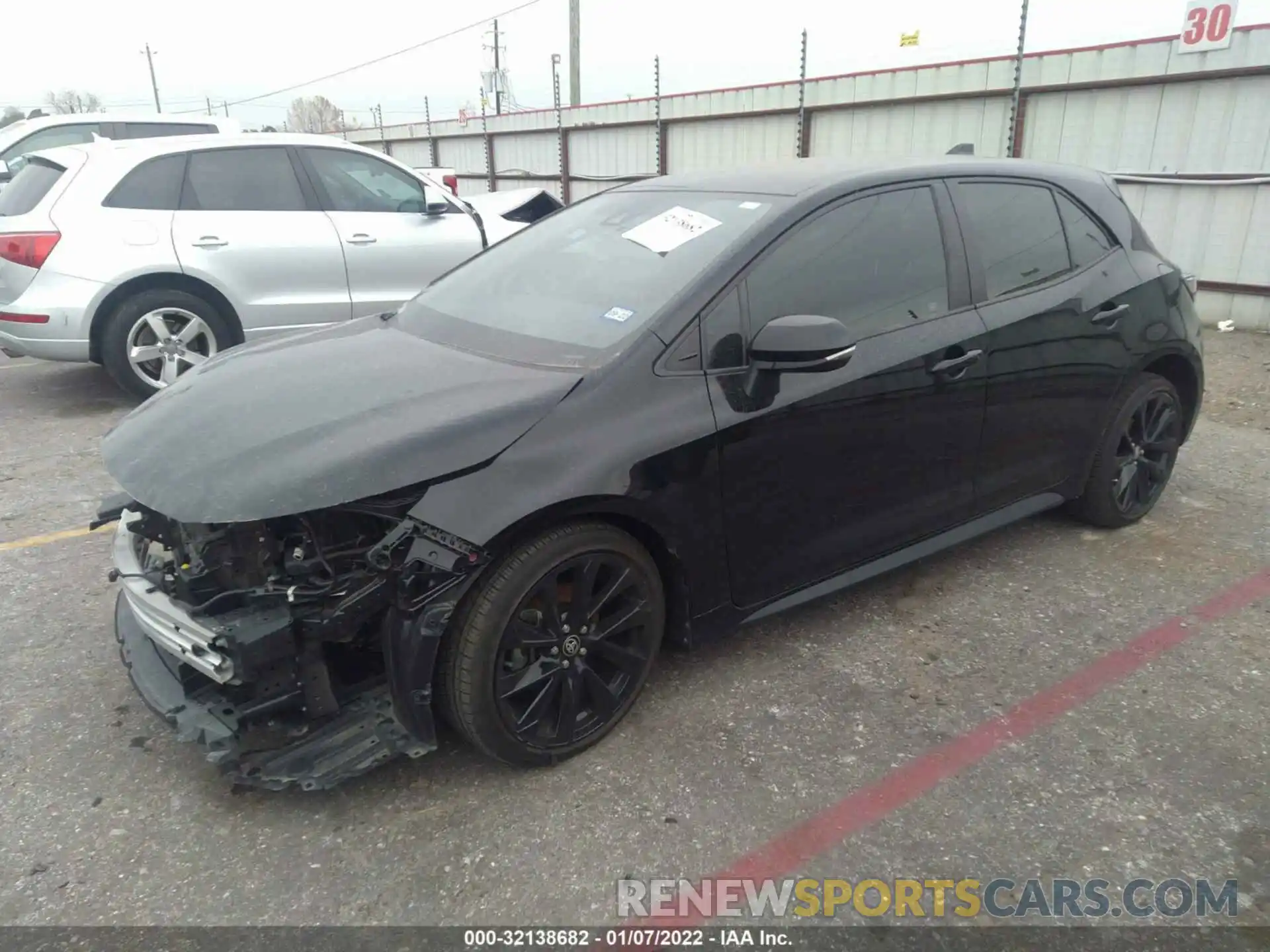 2 Photograph of a damaged car JTND4RBE5L3099884 TOYOTA COROLLA HATCHBACK 2020