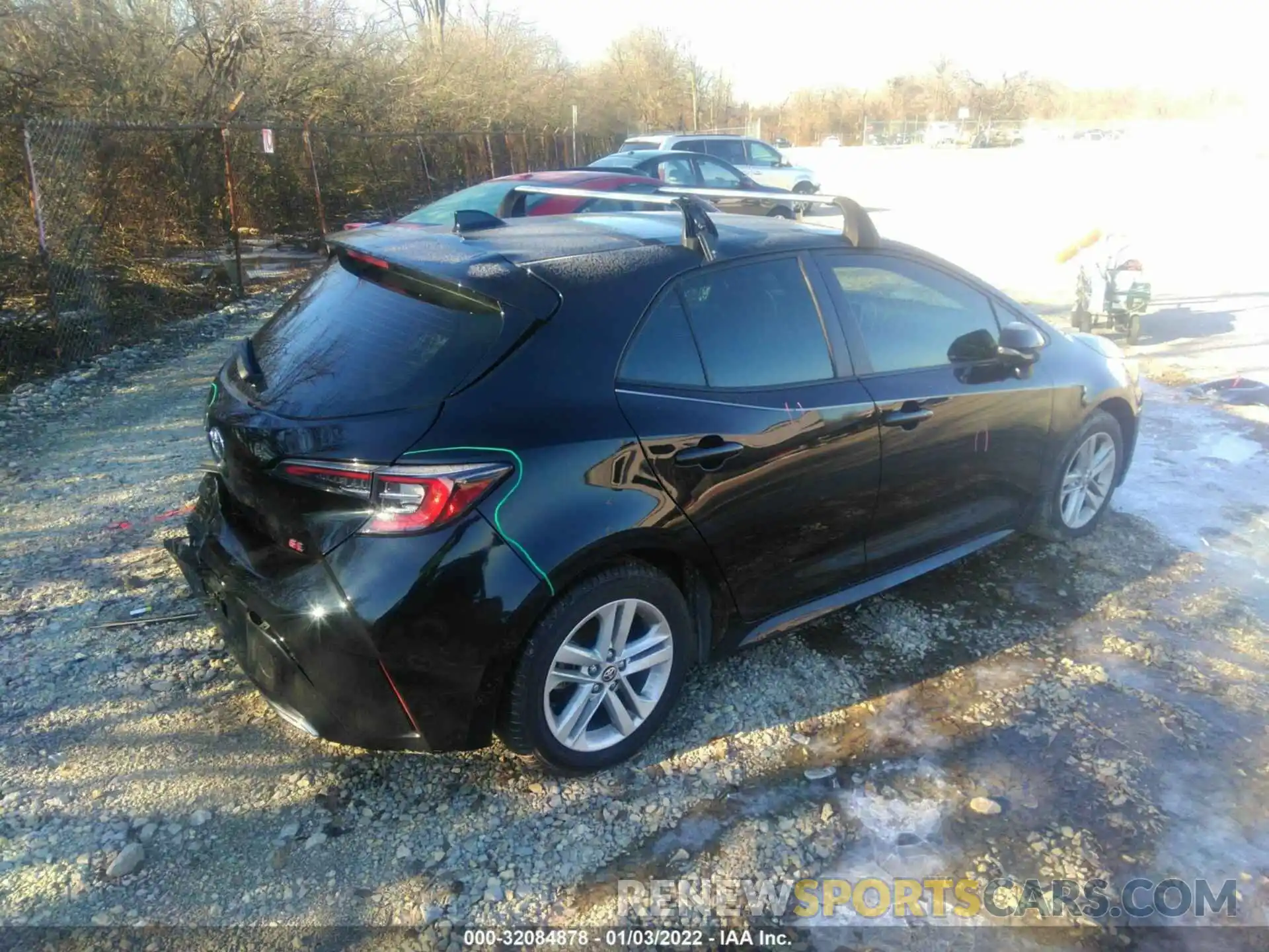 4 Photograph of a damaged car JTND4RBE7L3075831 TOYOTA COROLLA HATCHBACK 2020