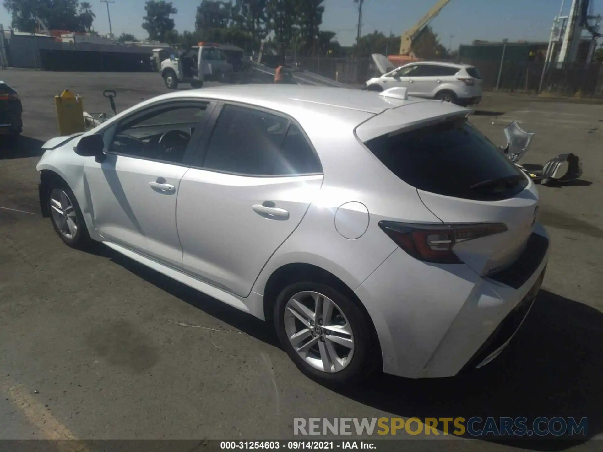 3 Photograph of a damaged car JTND4MBE0M3130298 TOYOTA COROLLA HATCHBACK 2021