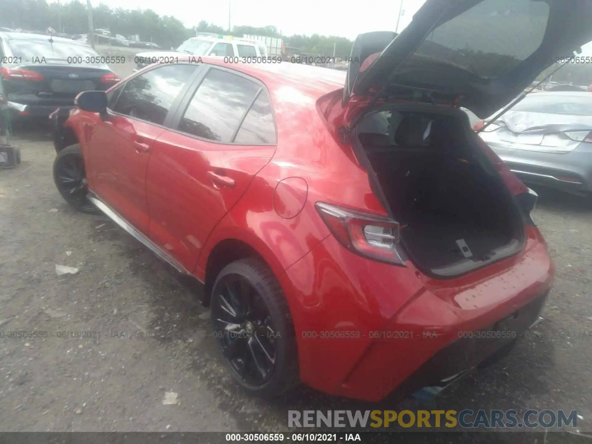 3 Photograph of a damaged car JTND4MBE1M3108407 TOYOTA COROLLA HATCHBACK 2021