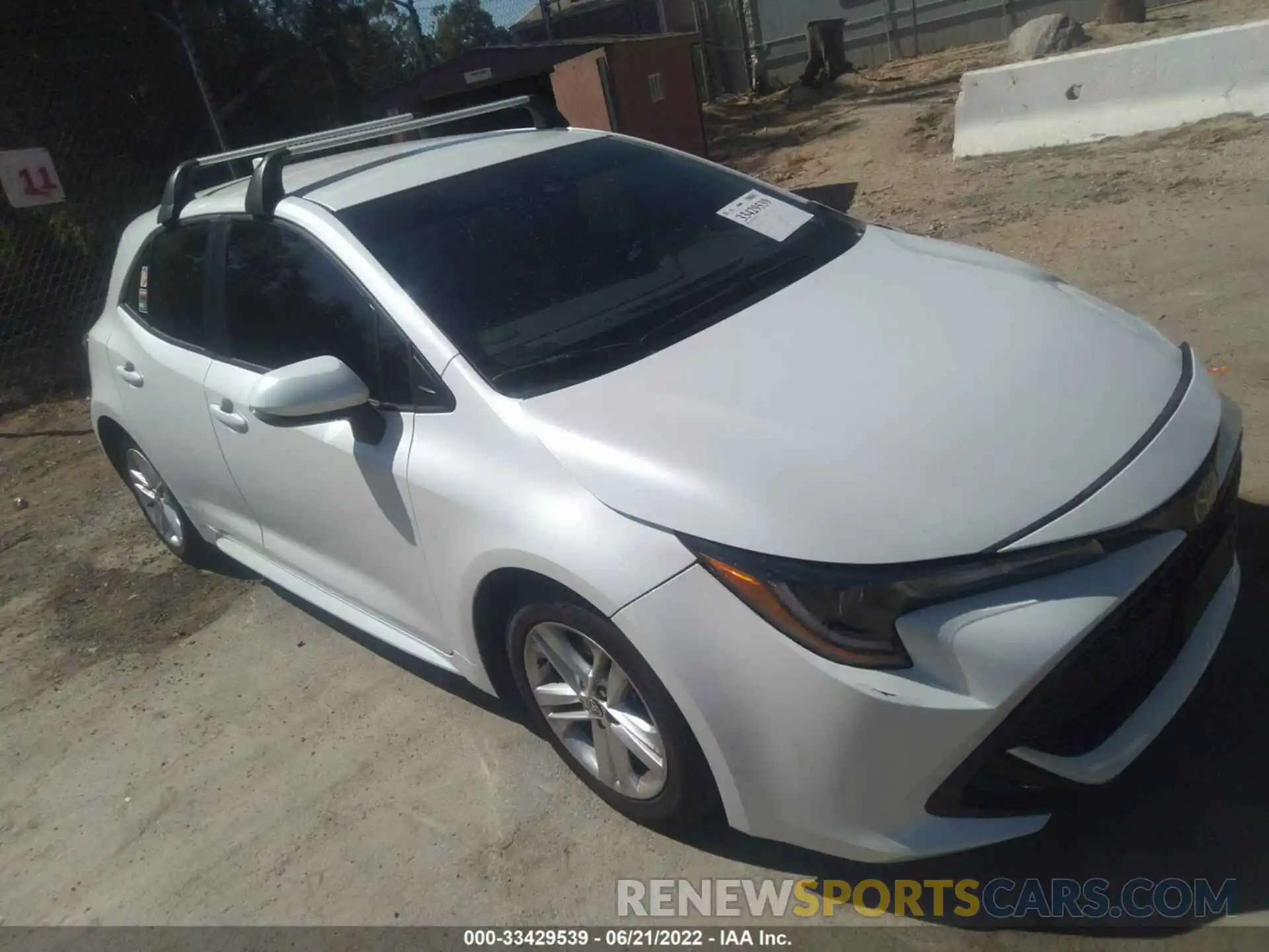 12 Photograph of a damaged car JTND4MBE7M3126006 TOYOTA COROLLA HATCHBACK 2021