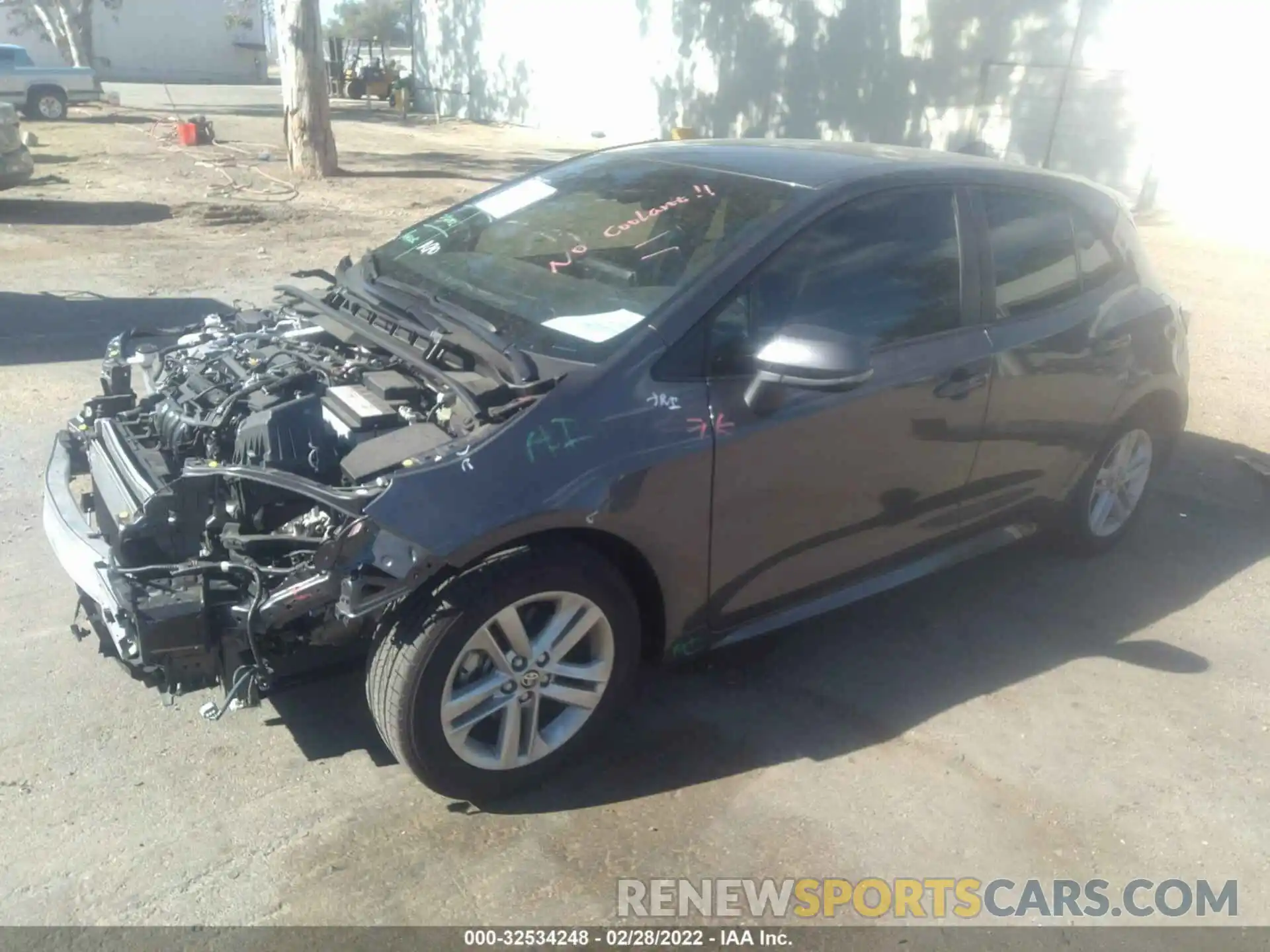 2 Photograph of a damaged car JTND4MBE9M3125262 TOYOTA COROLLA HATCHBACK 2021