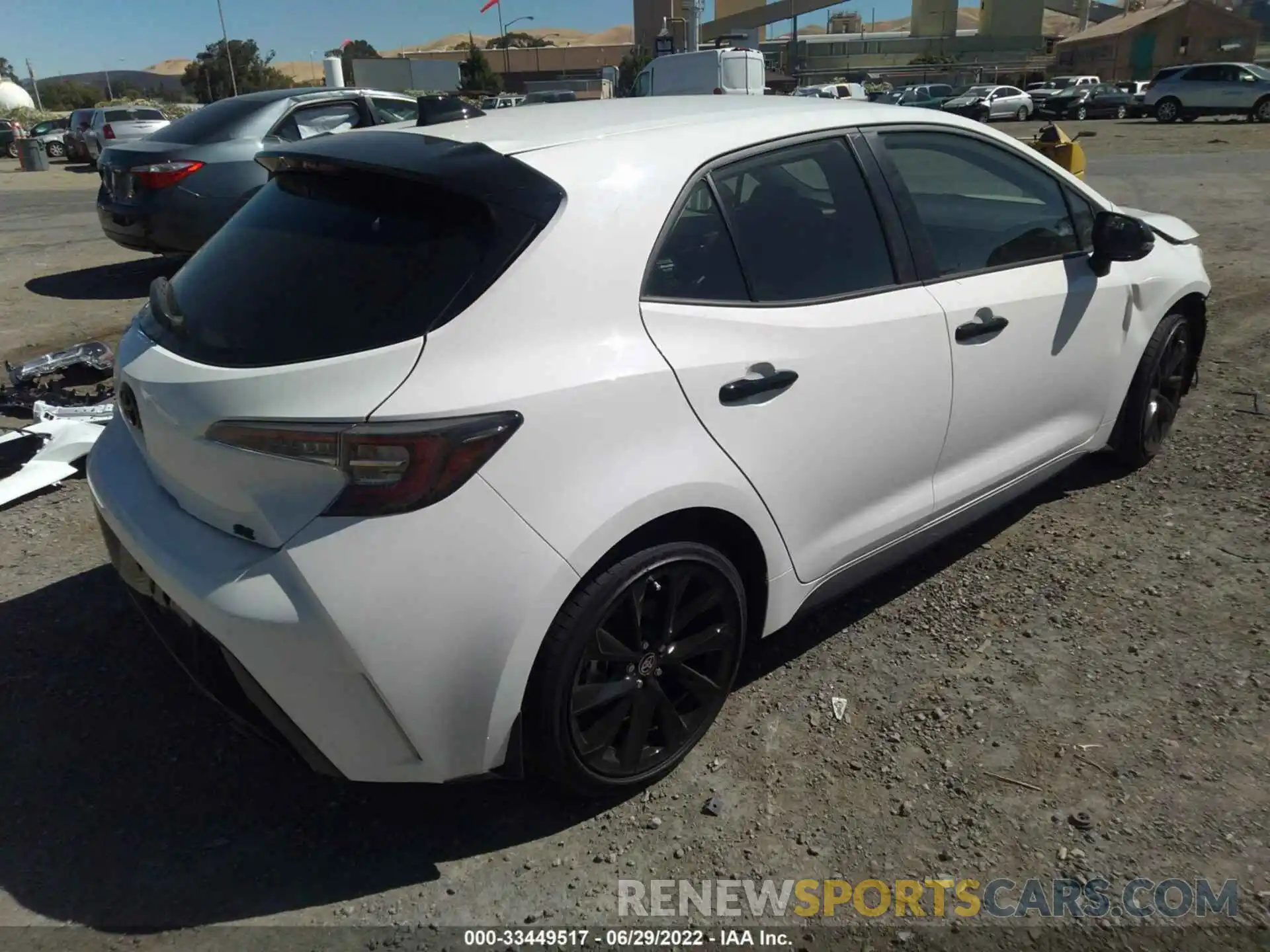 4 Photograph of a damaged car JTND4MBE6N3172881 TOYOTA COROLLA HATCHBACK 2022