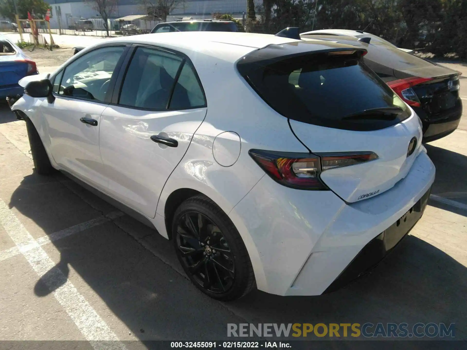 3 Photograph of a damaged car JTND4MBE7N3161548 TOYOTA COROLLA HATCHBACK 2022