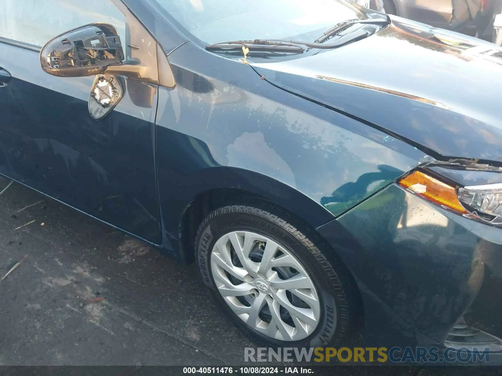 17 Photograph of a damaged car 5YFBURHE5KP949666 TOYOTA COROLLA LE W/CONTINU 2019