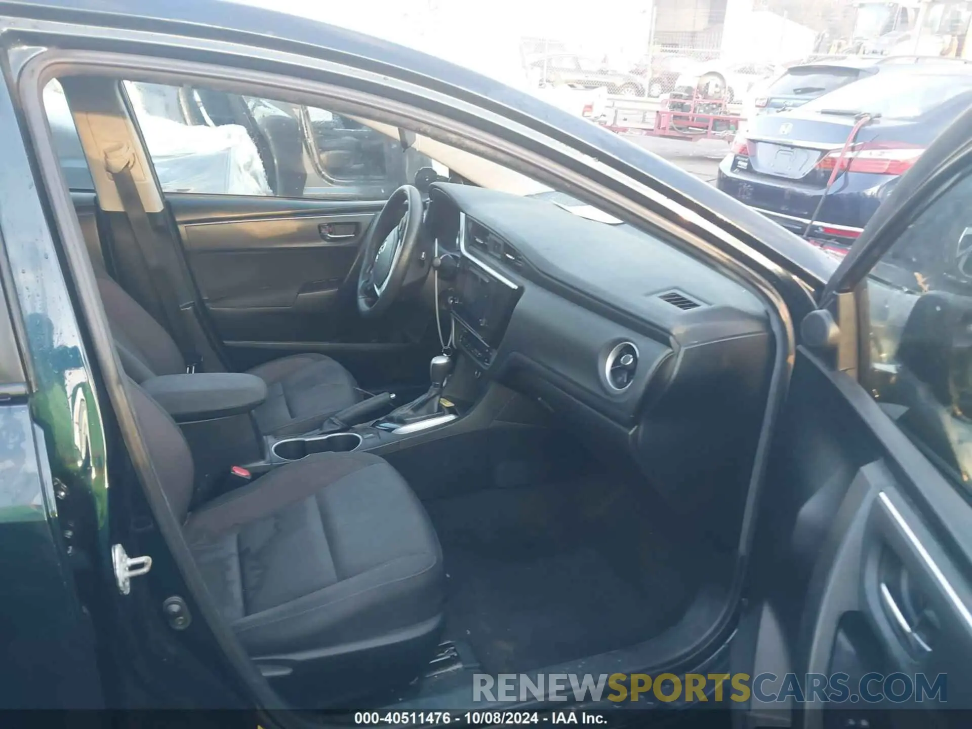 5 Photograph of a damaged car 5YFBURHE5KP949666 TOYOTA COROLLA LE W/CONTINU 2019