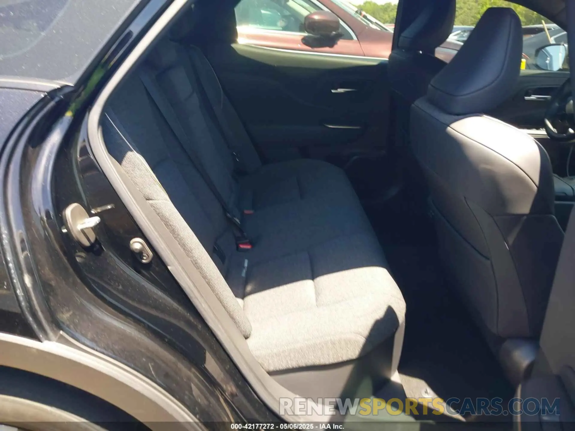 8 Photograph of a damaged car JTDAAAAF9P3005989 TOYOTA CROWN 2023