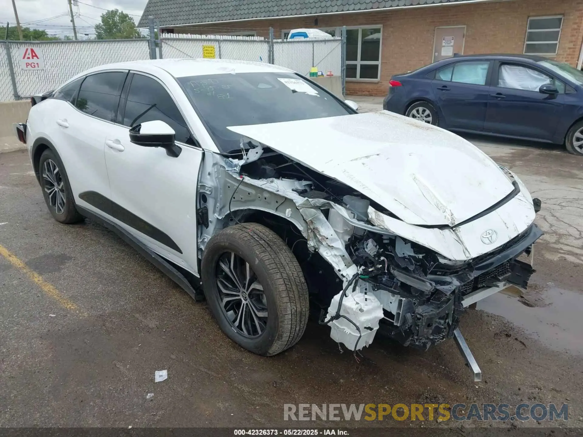 1 Photograph of a damaged car JTDAAAAF8S3037602 TOYOTA CROWN 2025