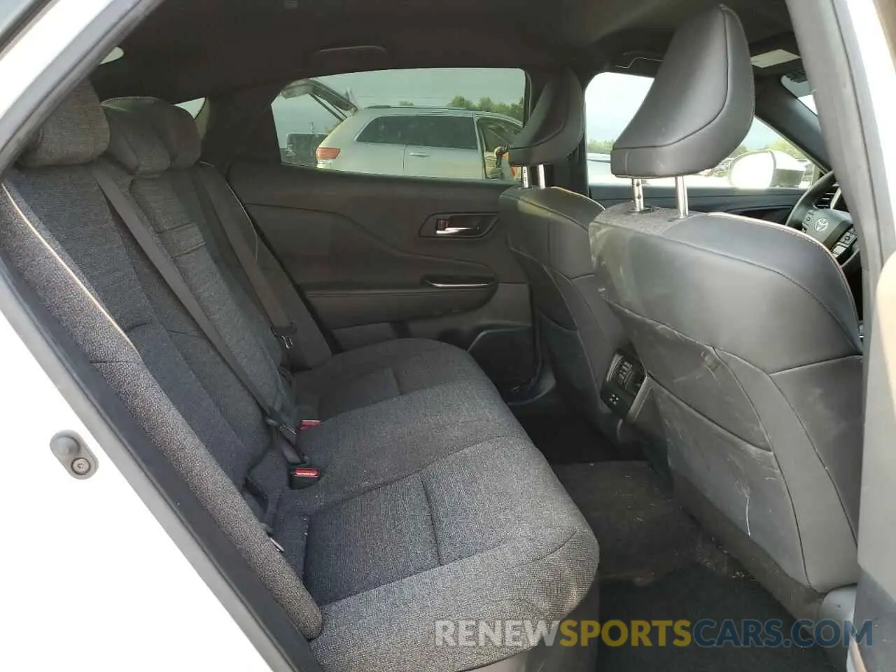 10 Photograph of a damaged car JTDAAAAF9P3010397 TOYOTA CROWN XLE 2023
