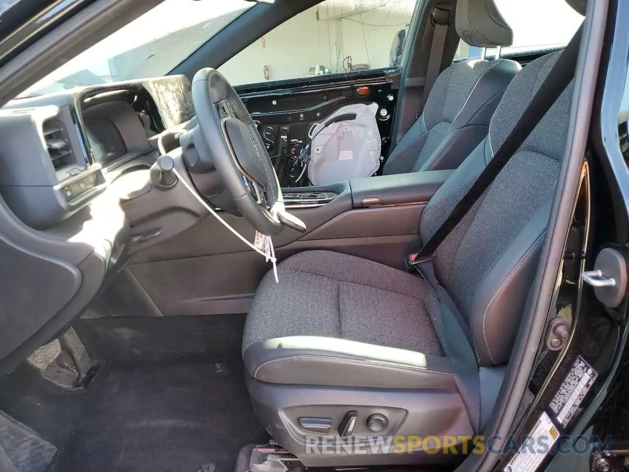 7 Photograph of a damaged car JTDAAAAF3R3028784 TOYOTA CROWN XLE 2024