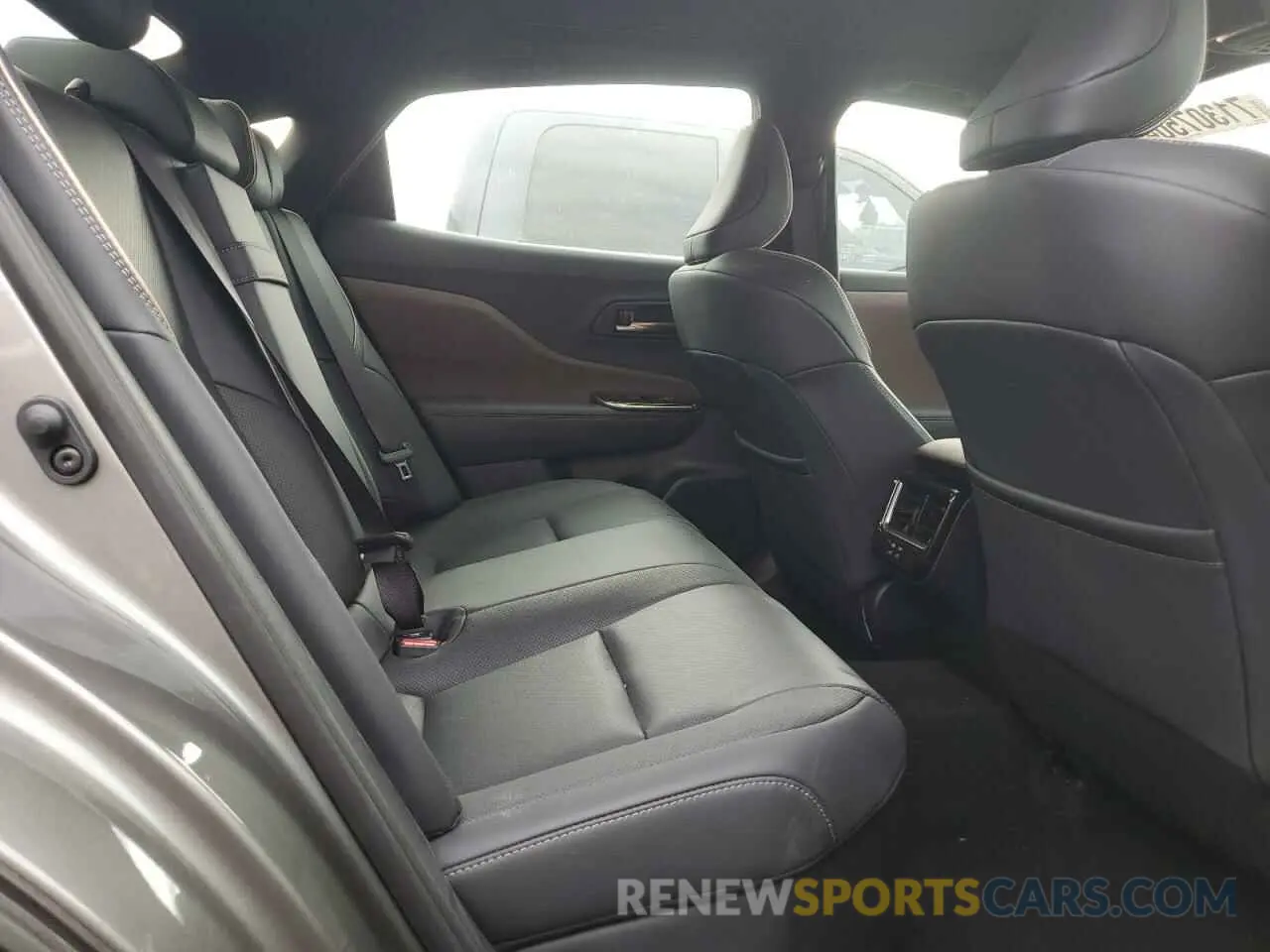 10 Photograph of a damaged car JTDAAAAF6R3029203 TOYOTA CROWN XLE 2024