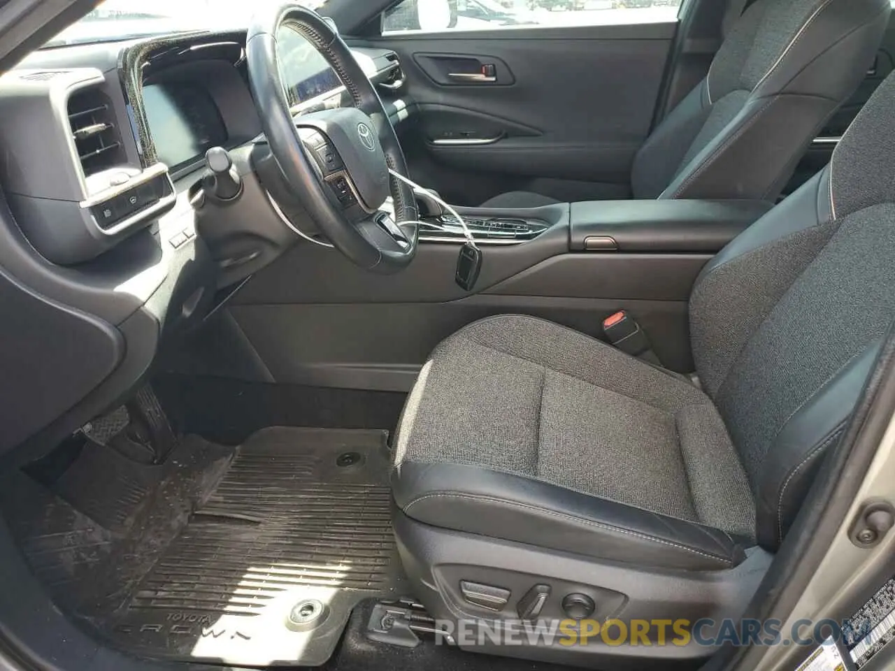 7 Photograph of a damaged car JTDAAAAFXR3023839 TOYOTA CROWN XLE 2024