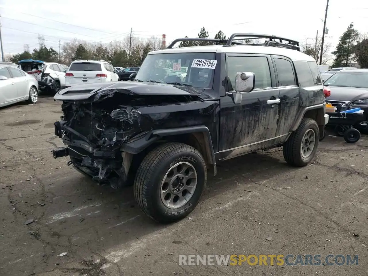 1 Photograph of a damaged car JTEBU4BF2DK152938 TOYOTA FJ CRUISER 2013