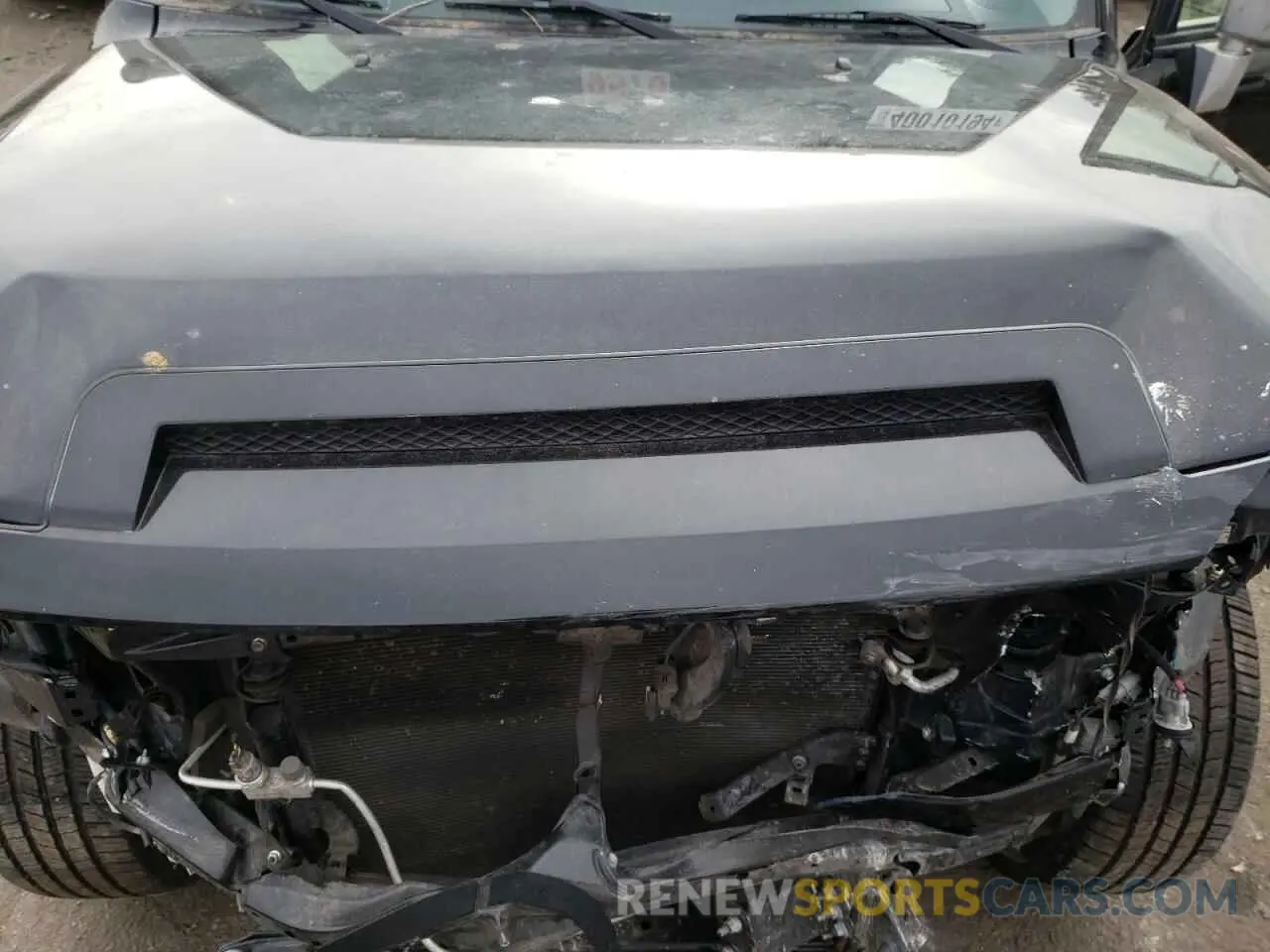 11 Photograph of a damaged car JTEBU4BF2DK152938 TOYOTA FJ CRUISER 2013