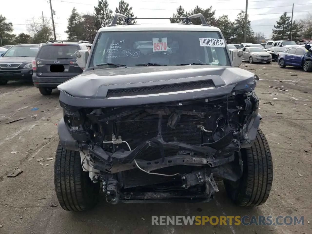 5 Photograph of a damaged car JTEBU4BF2DK152938 TOYOTA FJ CRUISER 2013
