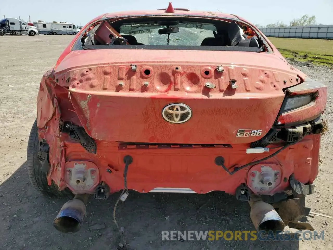 6 Photograph of a damaged car JF1ZNBB12P9762364 TOYOTA GR 86 2023