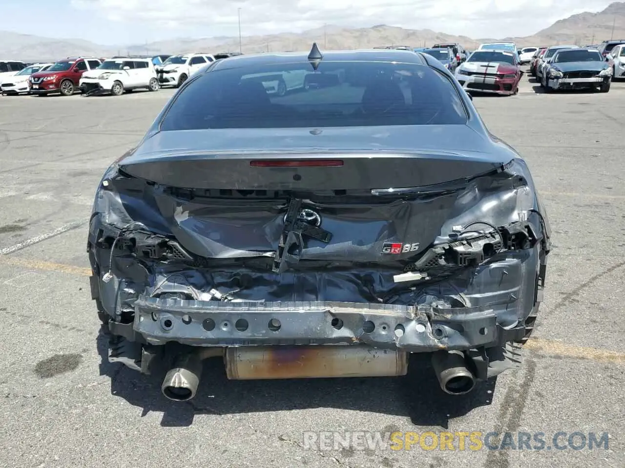 6 Photograph of a damaged car JF1ZNBB17P9750114 TOYOTA GR 86 2023