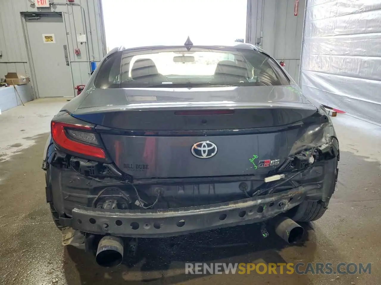 6 Photograph of a damaged car JF1ZNBB17P9750551 TOYOTA GR 86 2023