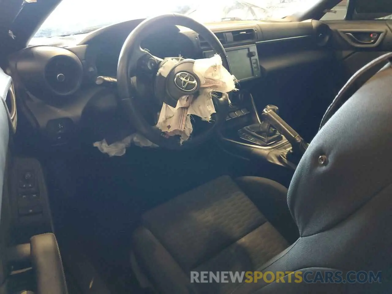 8 Photograph of a damaged car JF1ZNBC12P8751904 TOYOTA GR 86 2023